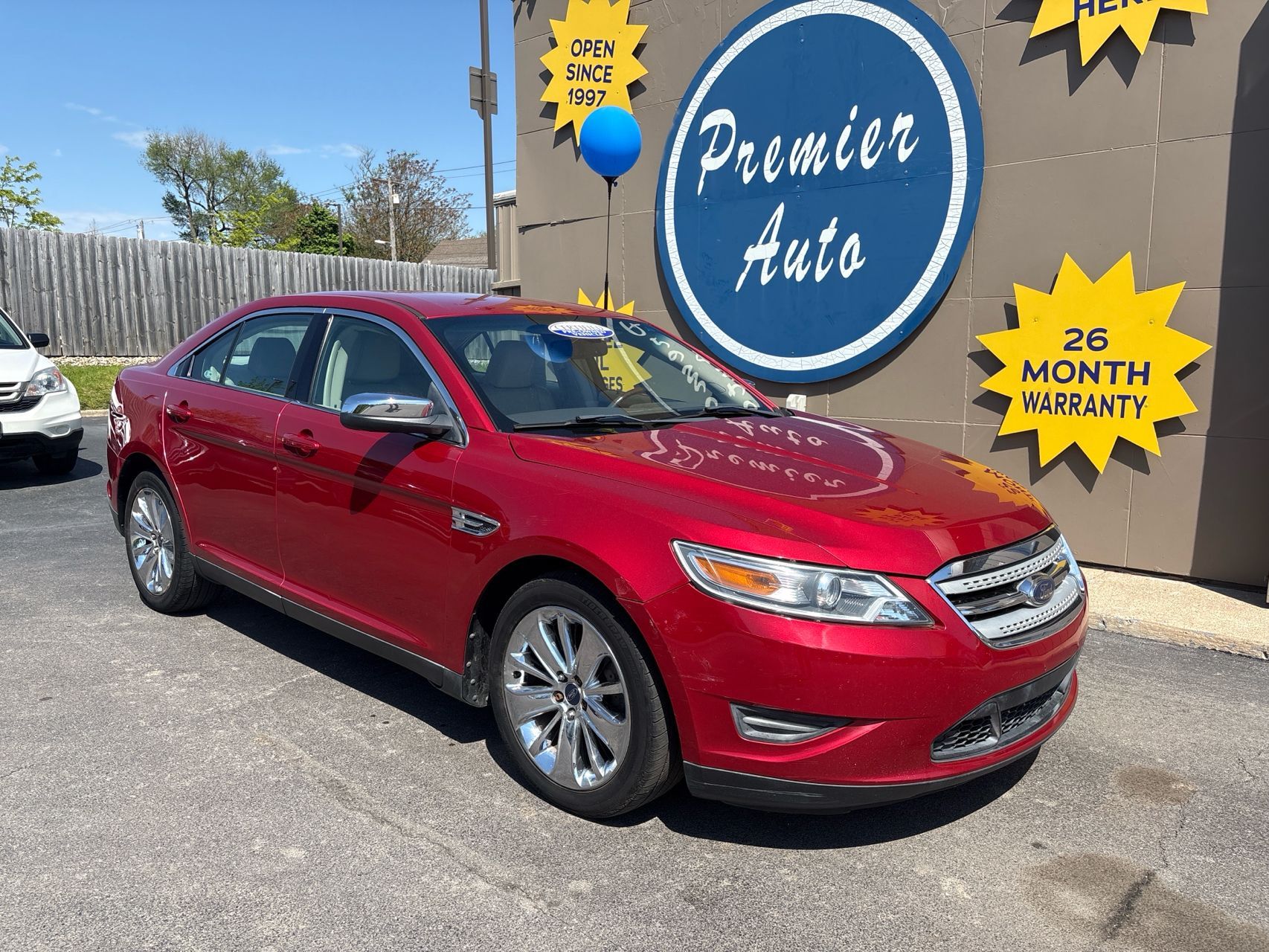 2010 Ford Taurus Limited FWD's photo