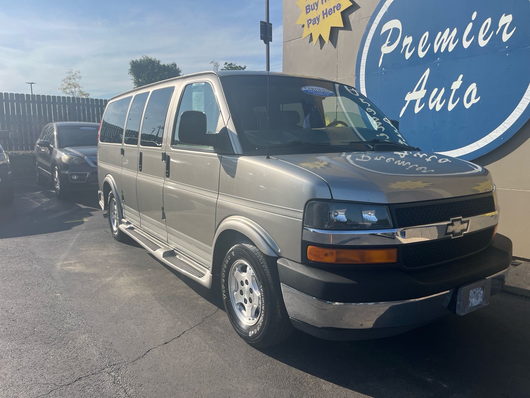 2004 Chevrolet Express Base