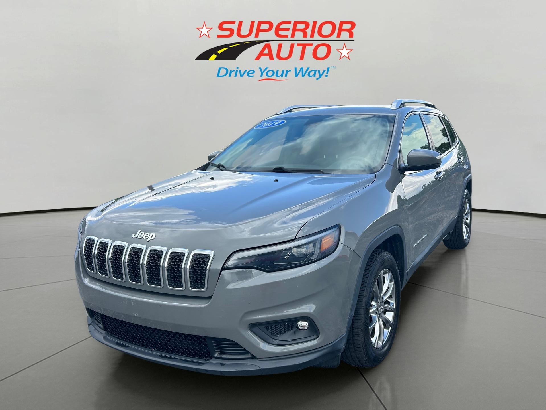 2019 Jeep Cherokee Latitude Plus's photo