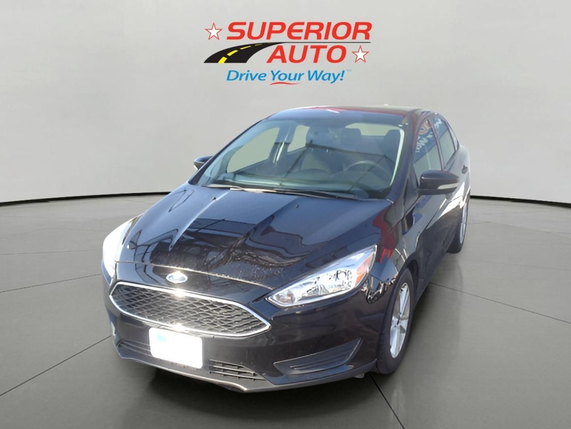 2016 Ford Focus Sedan SE's photo