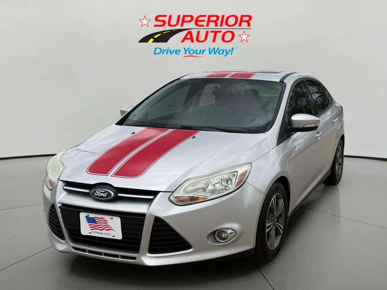 2014 Ford Focus Sedan SE's photo