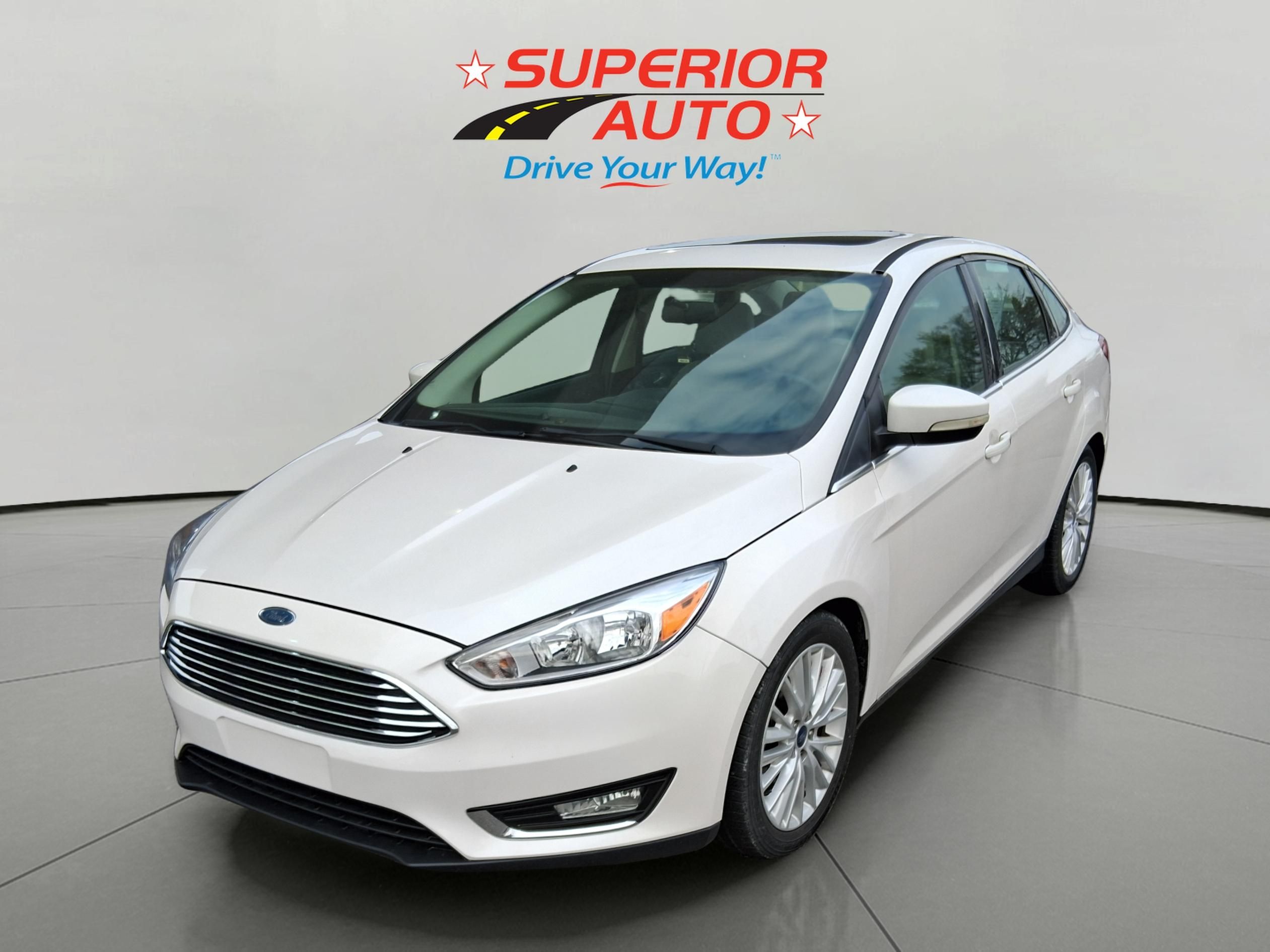 2018 Ford Focus Sedan Titanium's photo