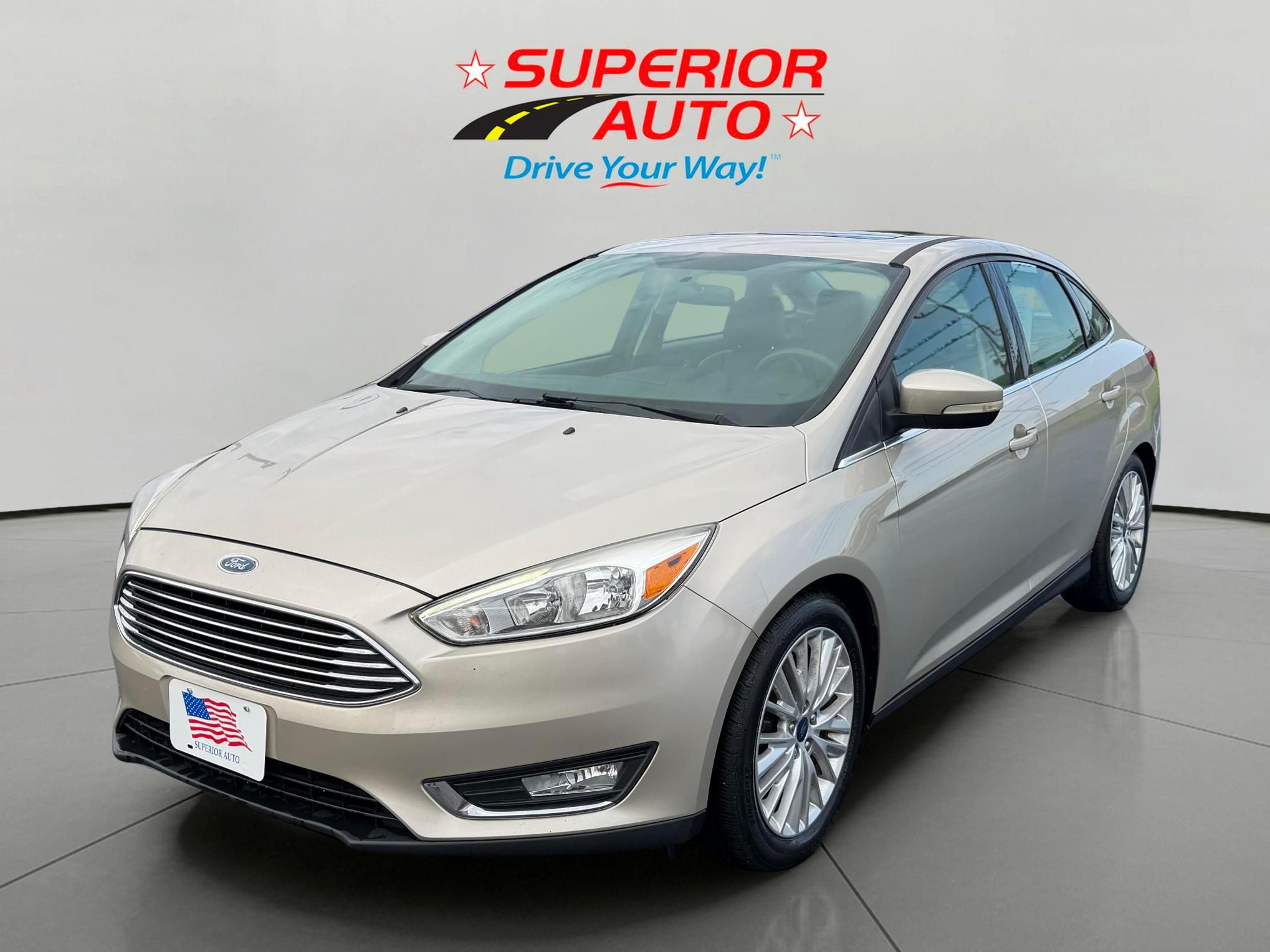 2018 Ford Focus Sedan Titanium's photo