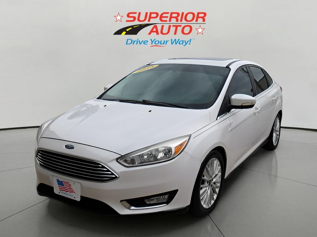 2018 Ford Focus Sedan Titanium's photo