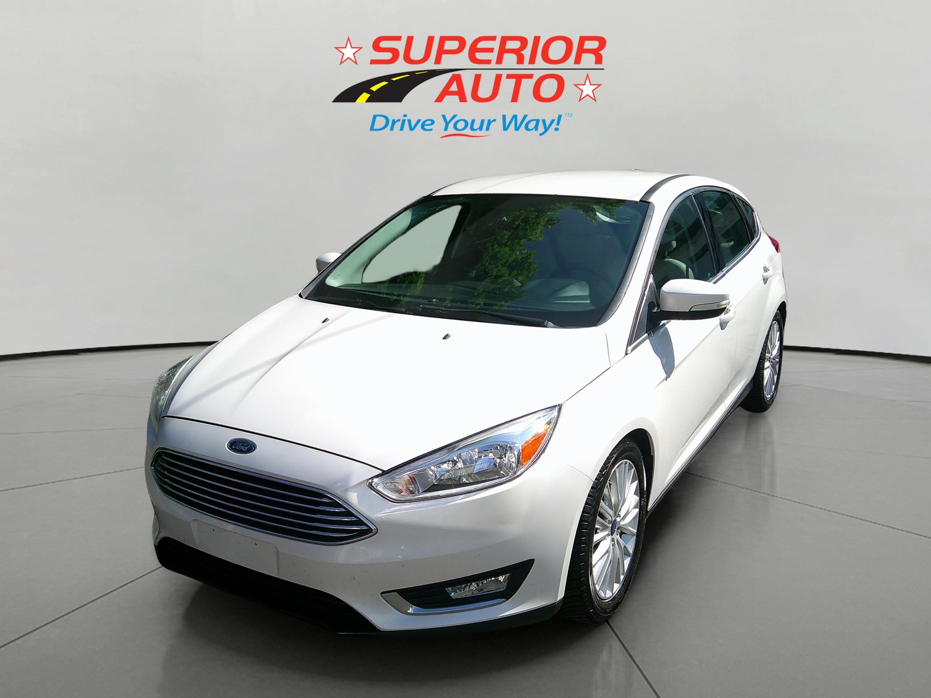 2016 Ford Focus 5 Door Hatch Titanium's photo