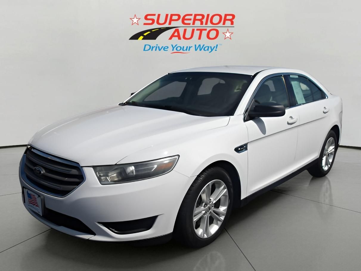 2015 Ford Taurus SE FWD's photo