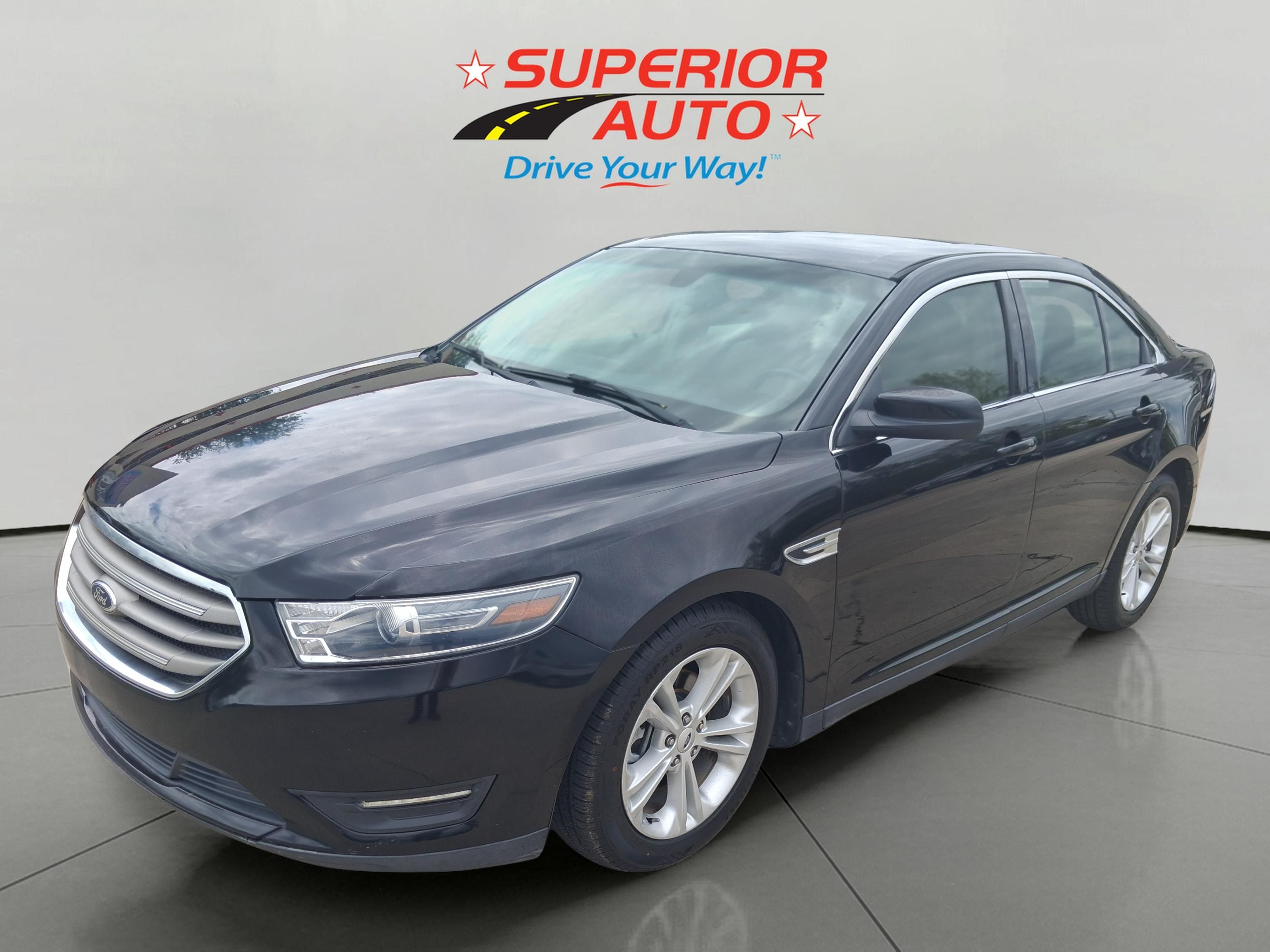 2016 Ford Taurus SEL FWD's photo