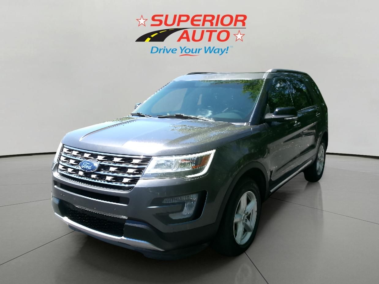 2017 Ford Explorer XLT 4WD's photo