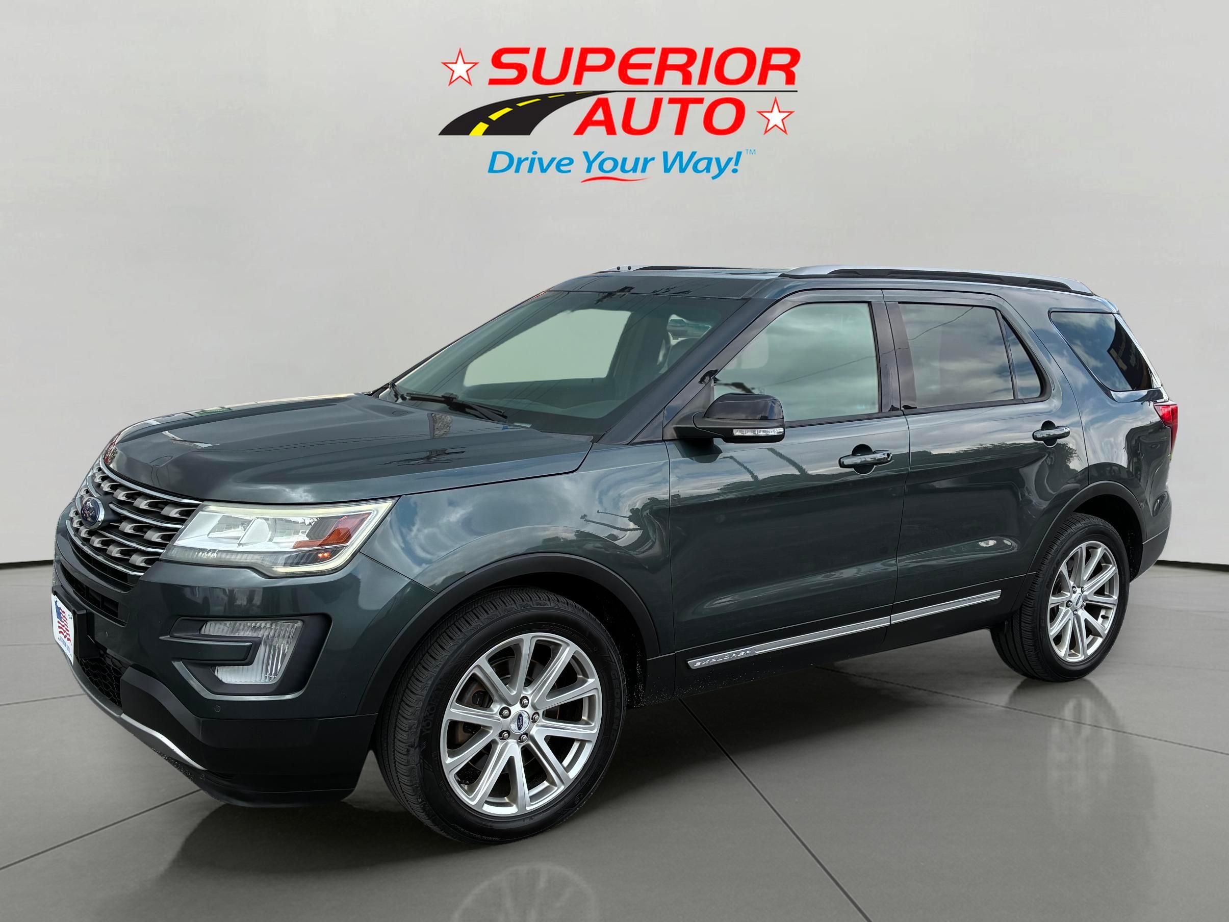 2016 Ford Explorer XLT 4WD's photo