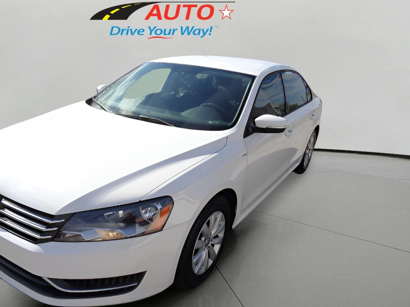 2015 Volkswagen Passat 1.8T Wolfsburg Edition Auto PZEV's photo