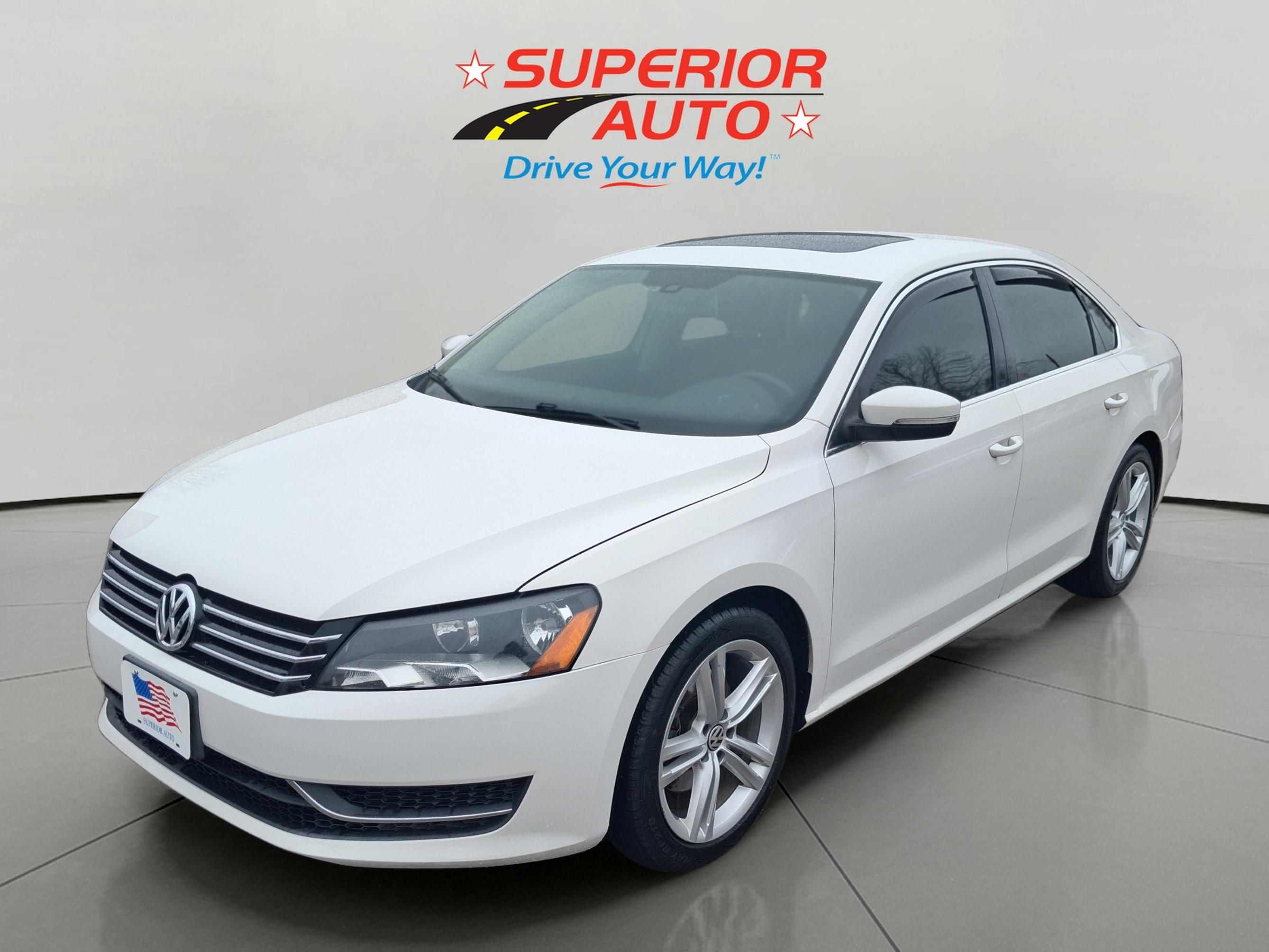 2014 Volkswagen Passat 1.8T SE w/Sunroof & Nav Auto PZEV's photo