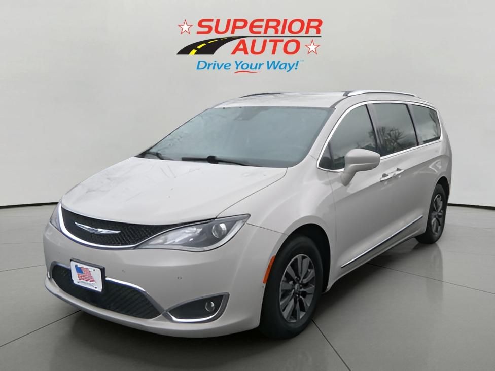 2019 Chrysler Pacifica Touring L Plus's photo