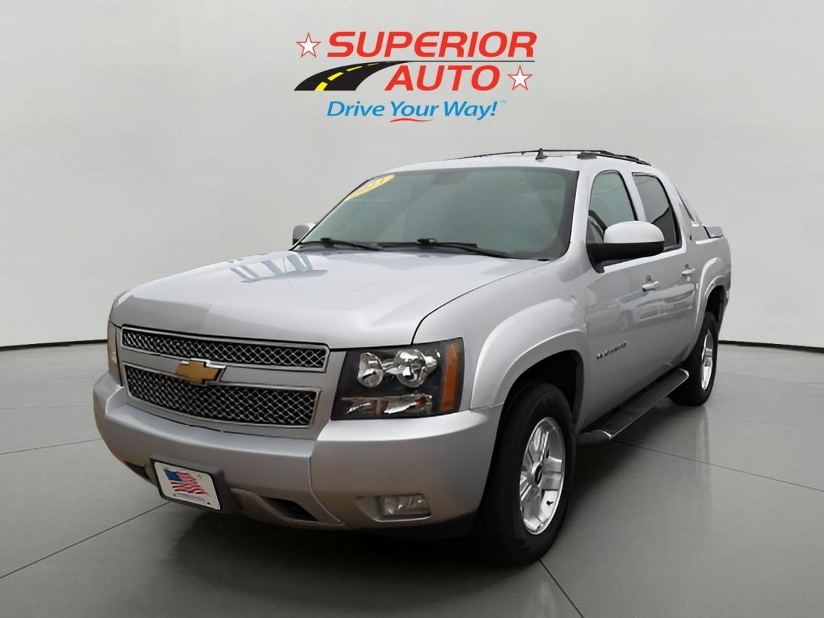 2013 Chevrolet Avalanche 4WD Avalanche LT's photo
