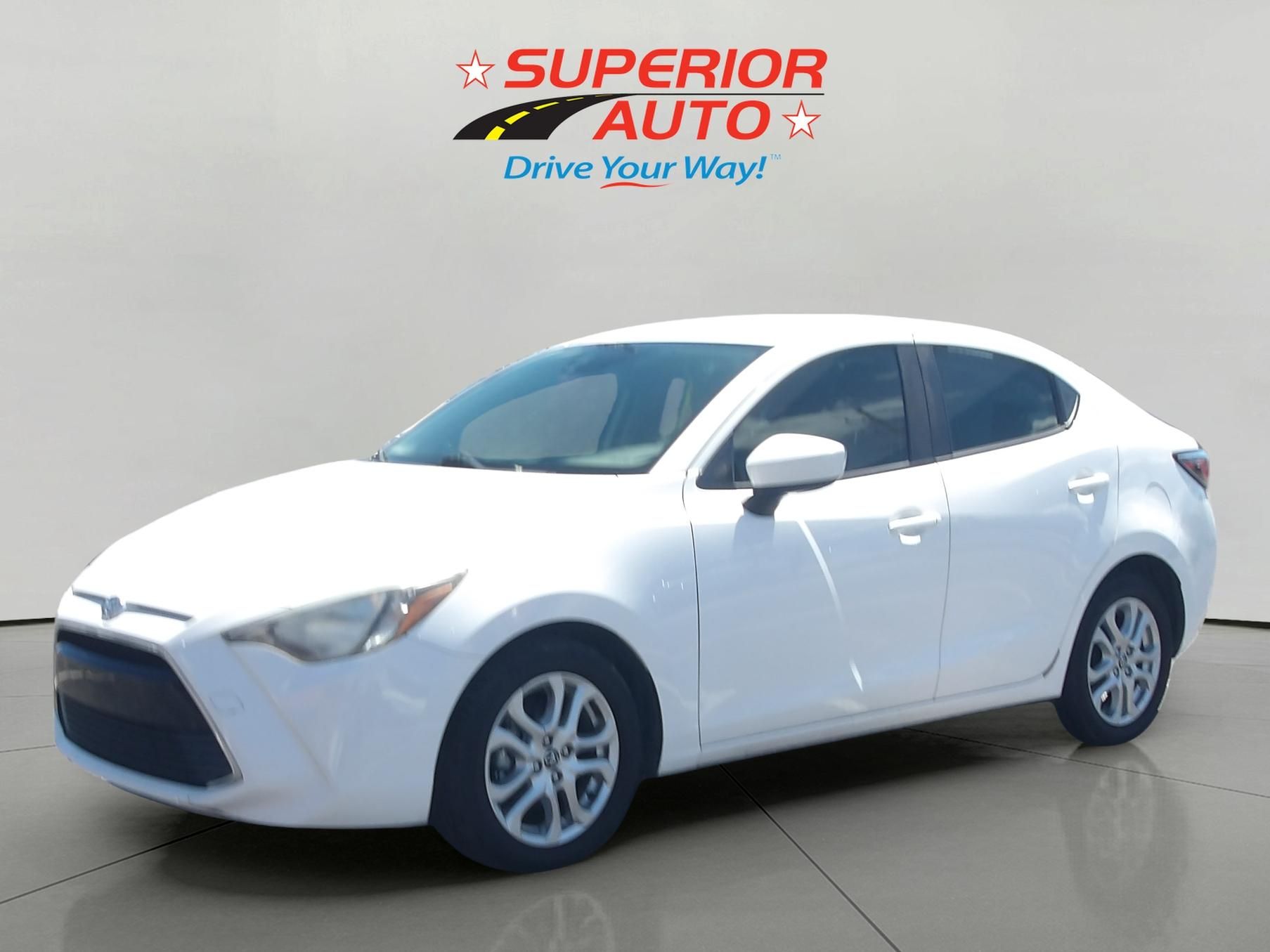 2018 Toyota Yaris iA MT's photo