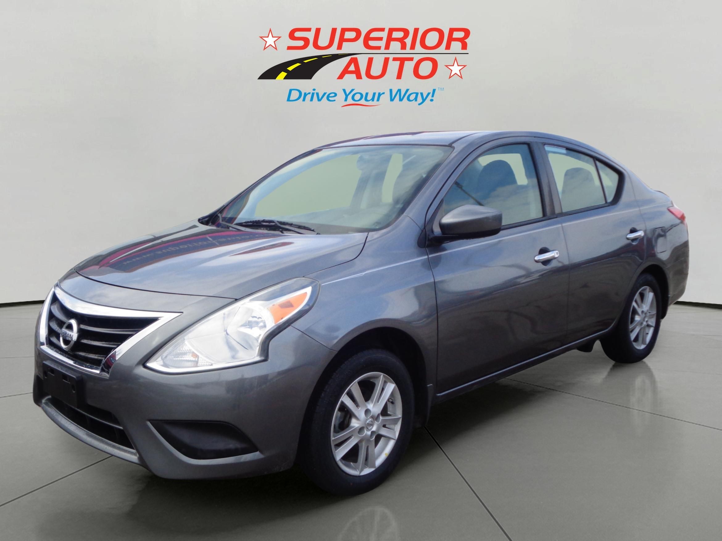 2016 Nissan Versa 1.6 SV CVT's photo