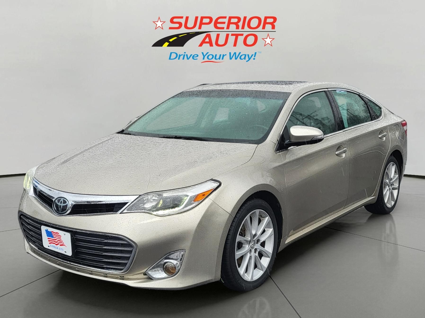 2015 Toyota Avalon Limited's photo