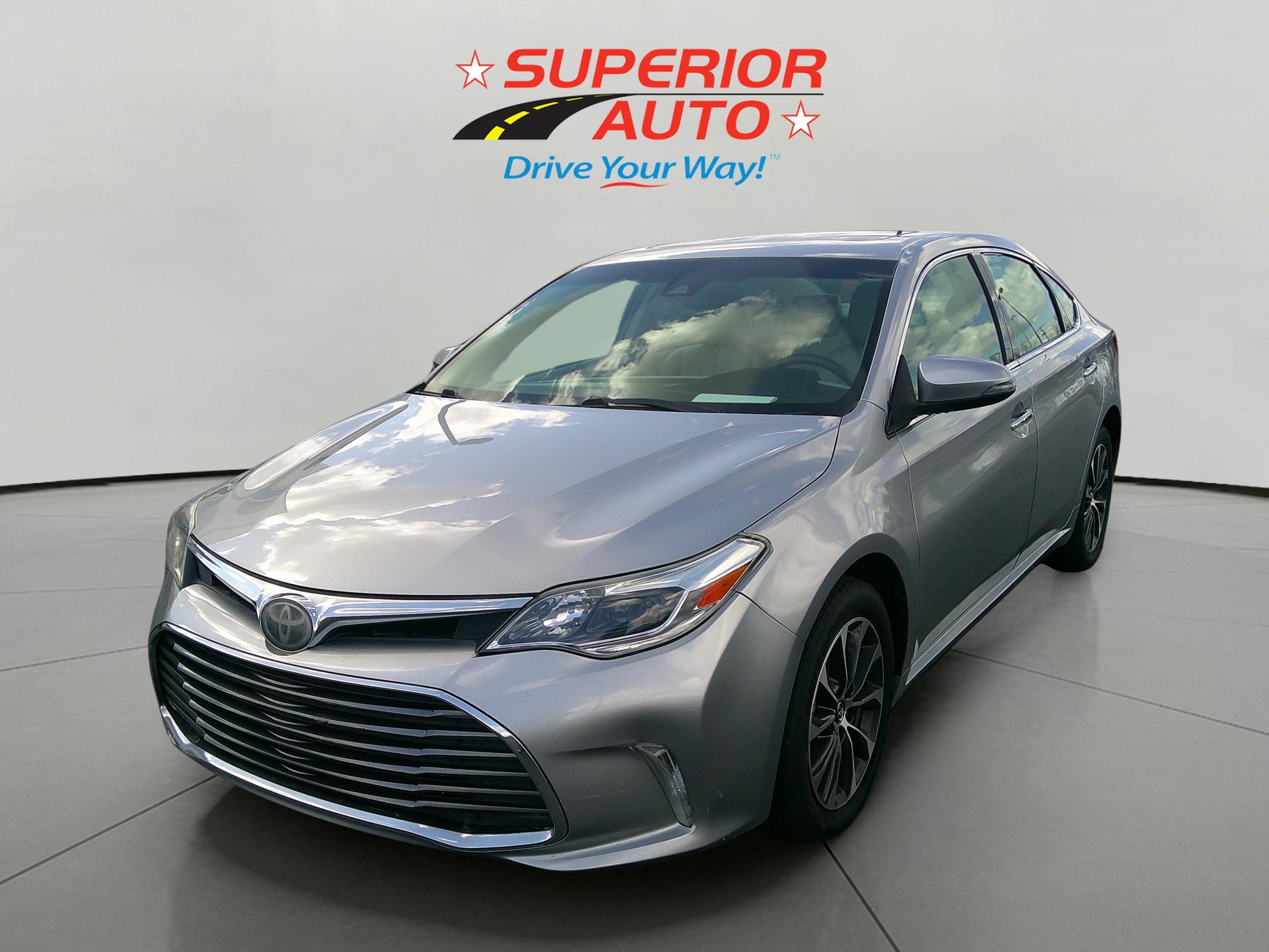 2018 Toyota Avalon XLE Premium's photo
