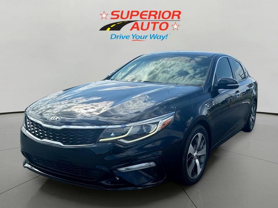 2019 Kia Optima S AT's photo