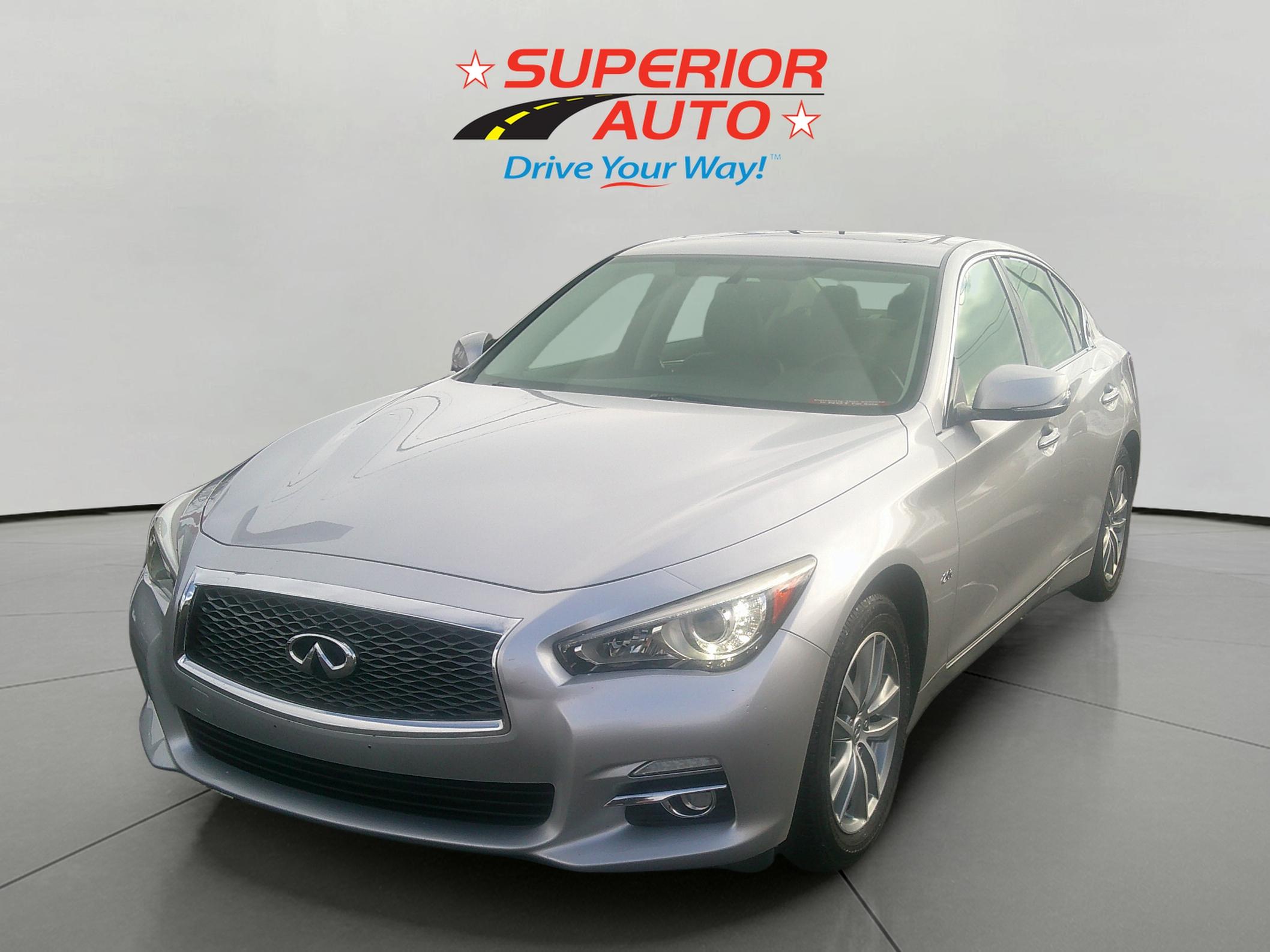 2016 INFINITI Q50 2.0t Premium's photo