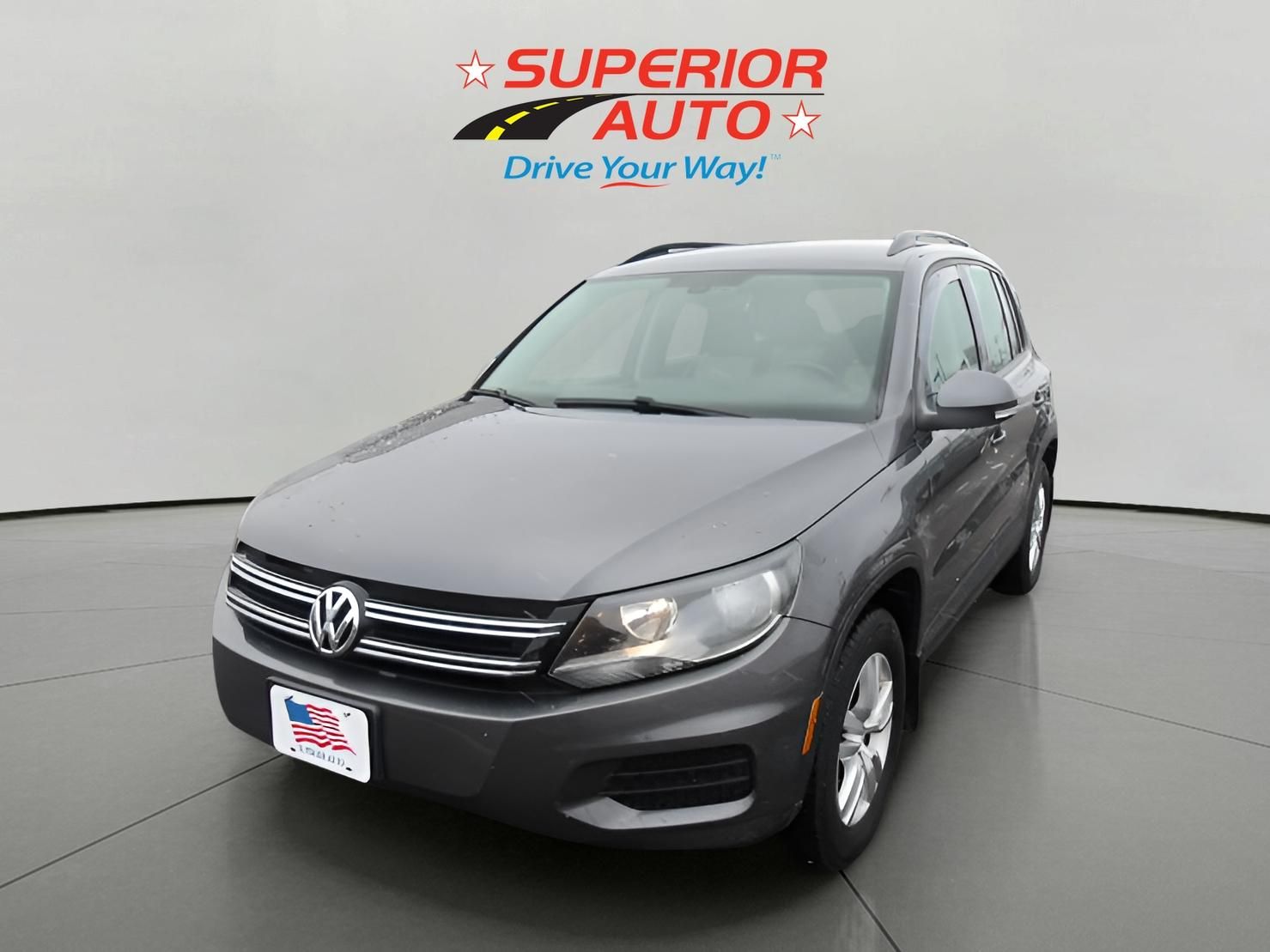 2016 Volkswagen Tiguan 2.0T S 4Motion's photo