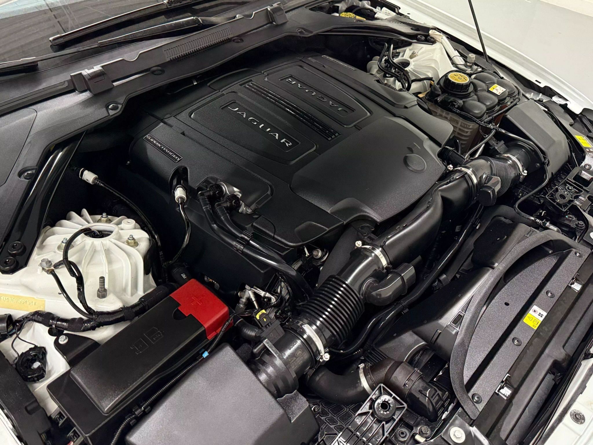2018 Jaguar XF S - Photo 31