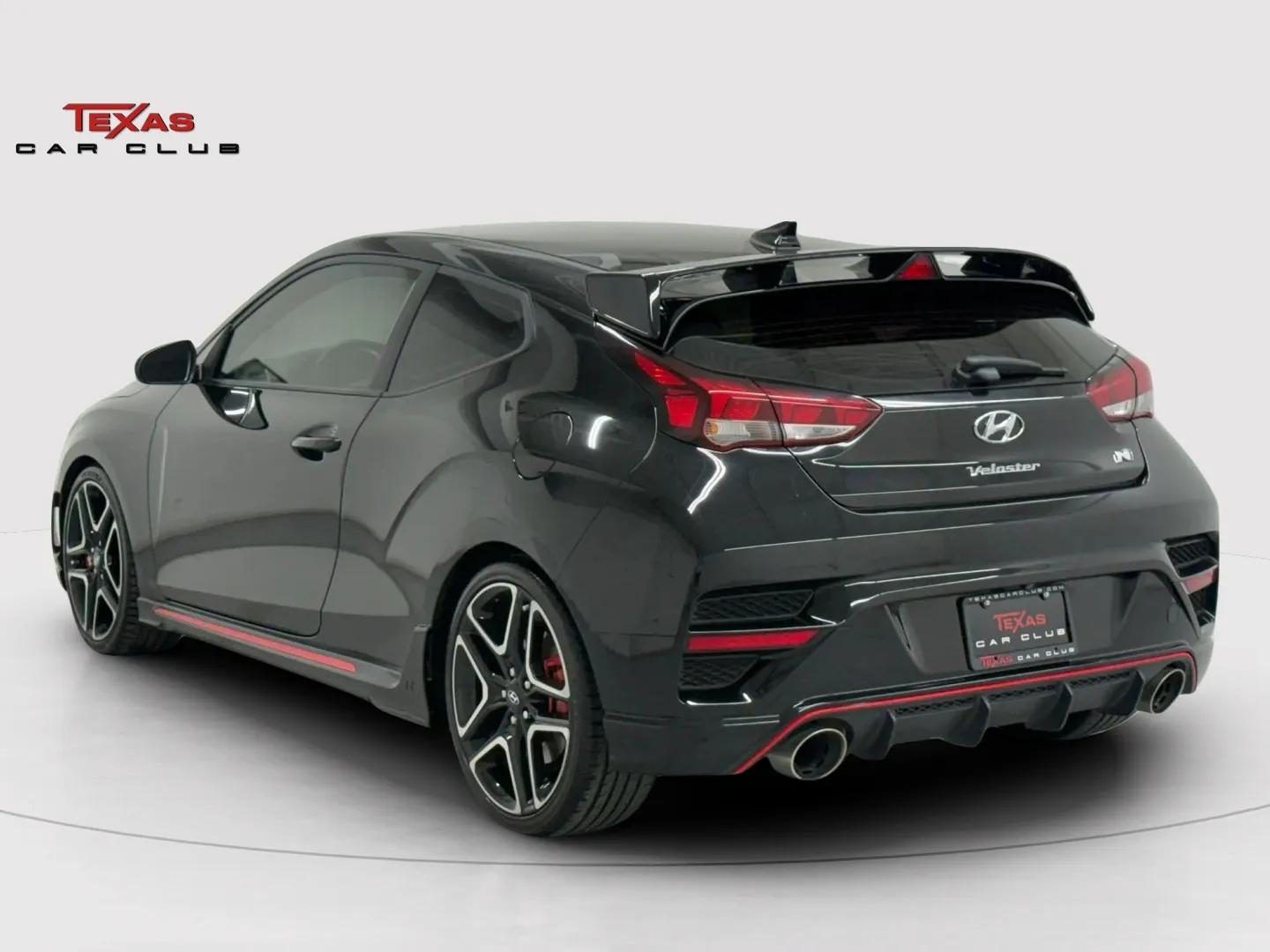 2022 Hyundai Veloster 6