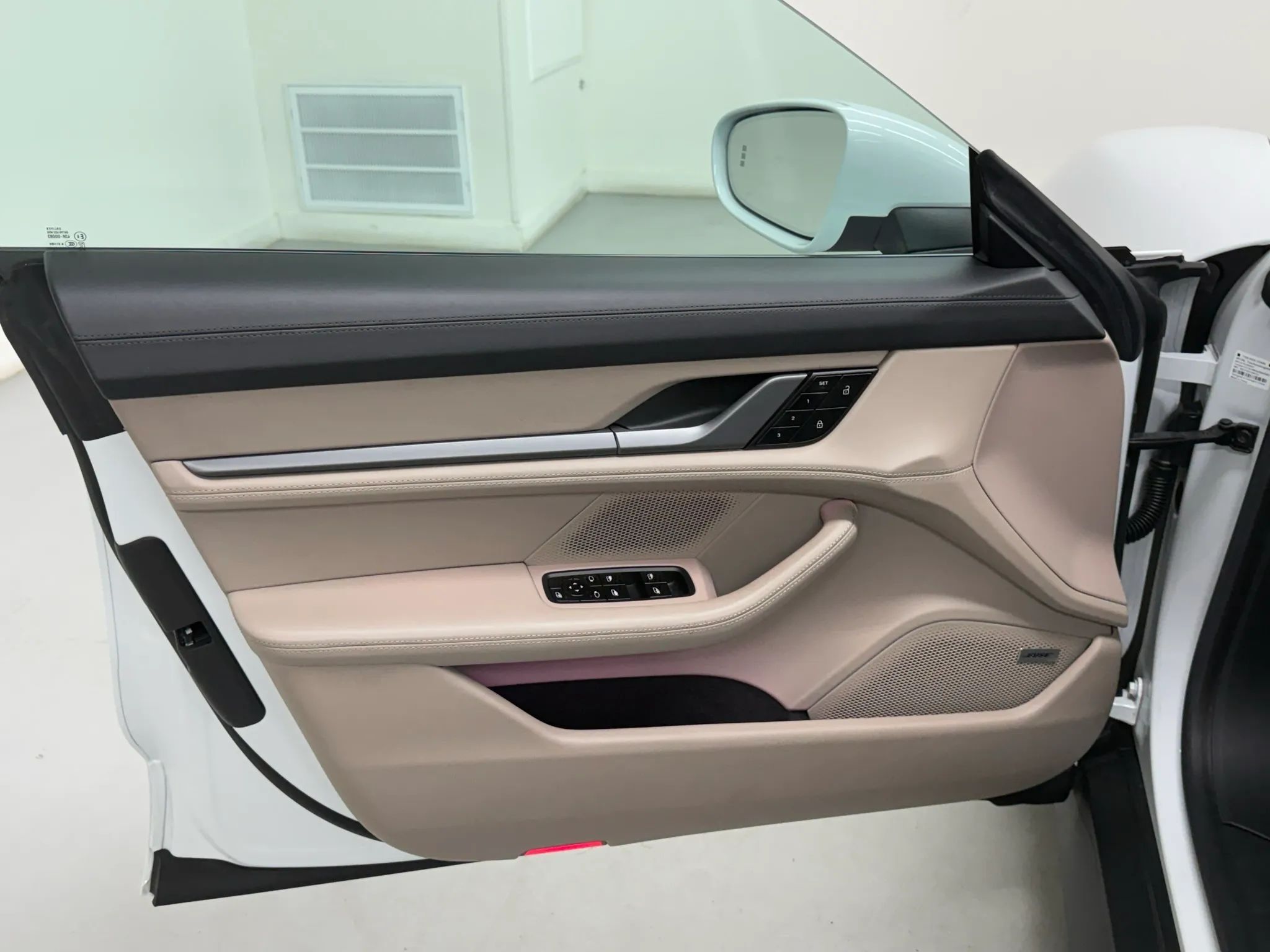 2021 Porsche Taycan 34
