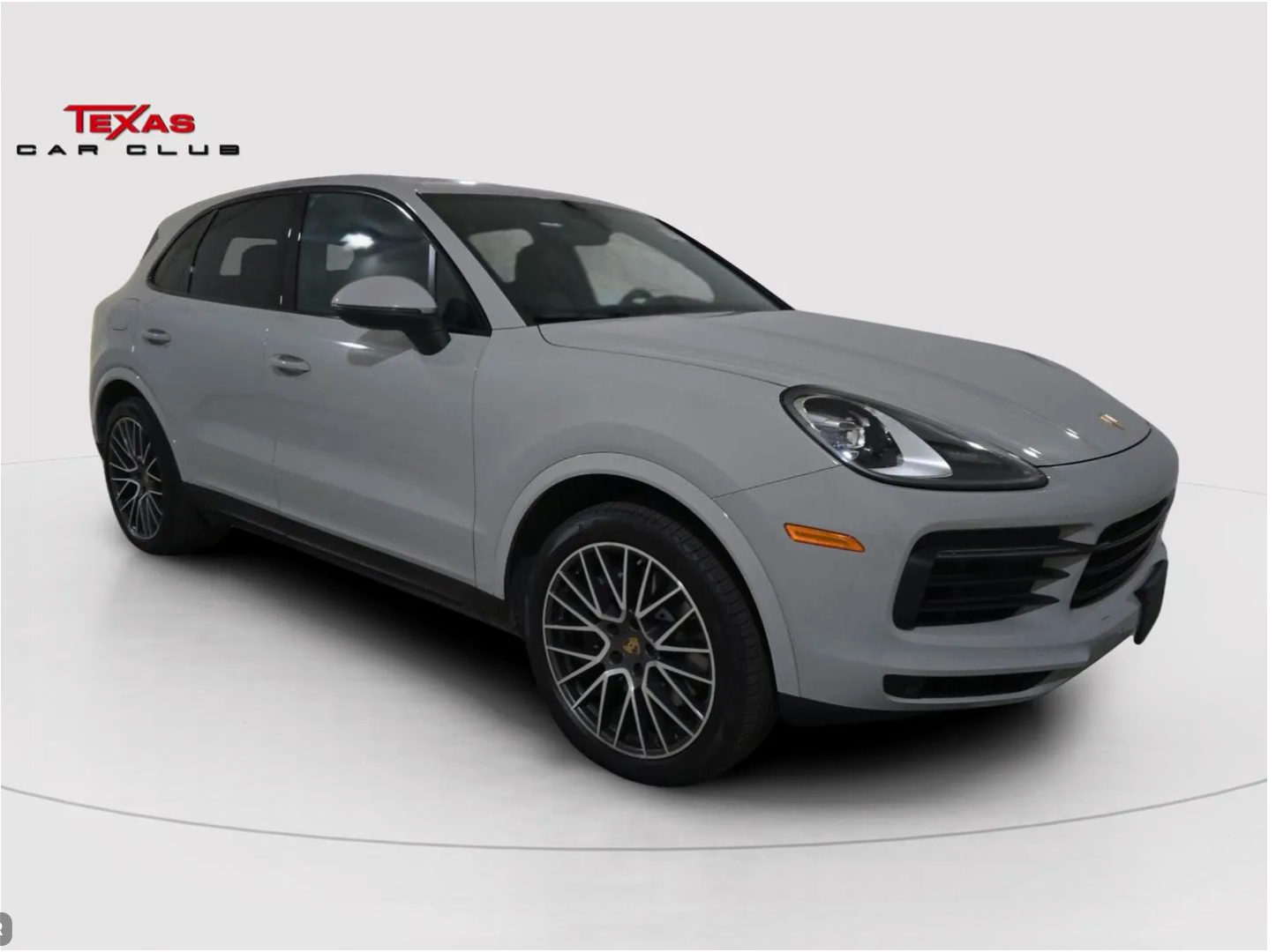 2022 Porsche Cayenne Base's photo