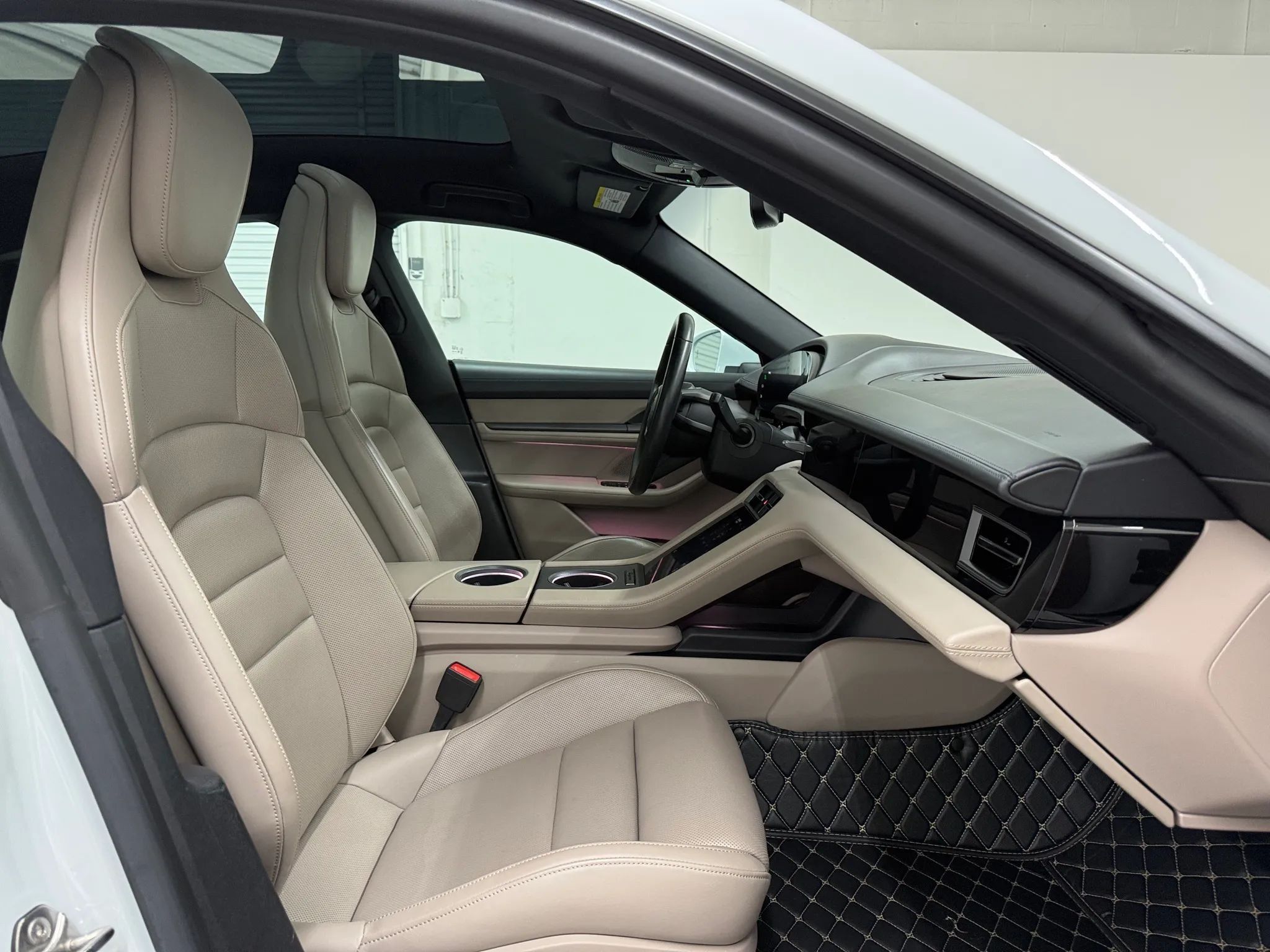 2021 Porsche Taycan 13