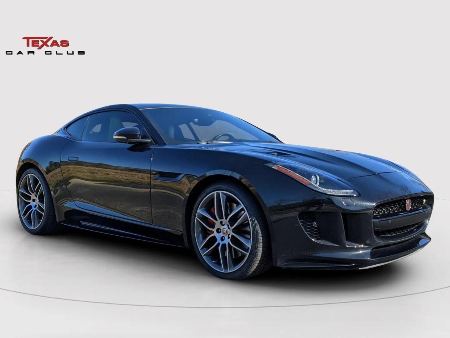 2016 Jaguar F-Type R's photo