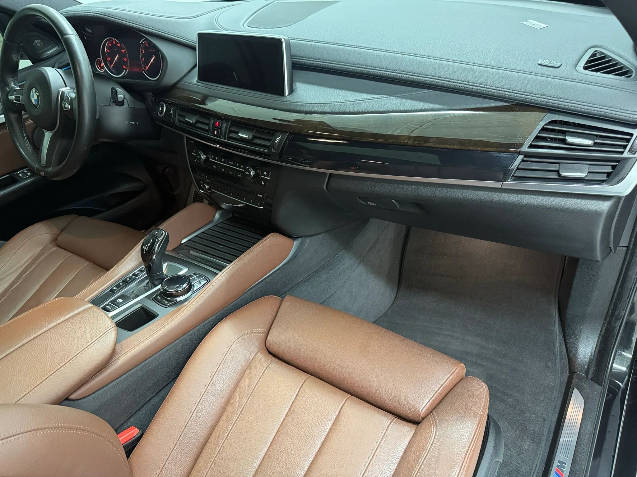2017 BMW X6 xDrive50i - Photo 12