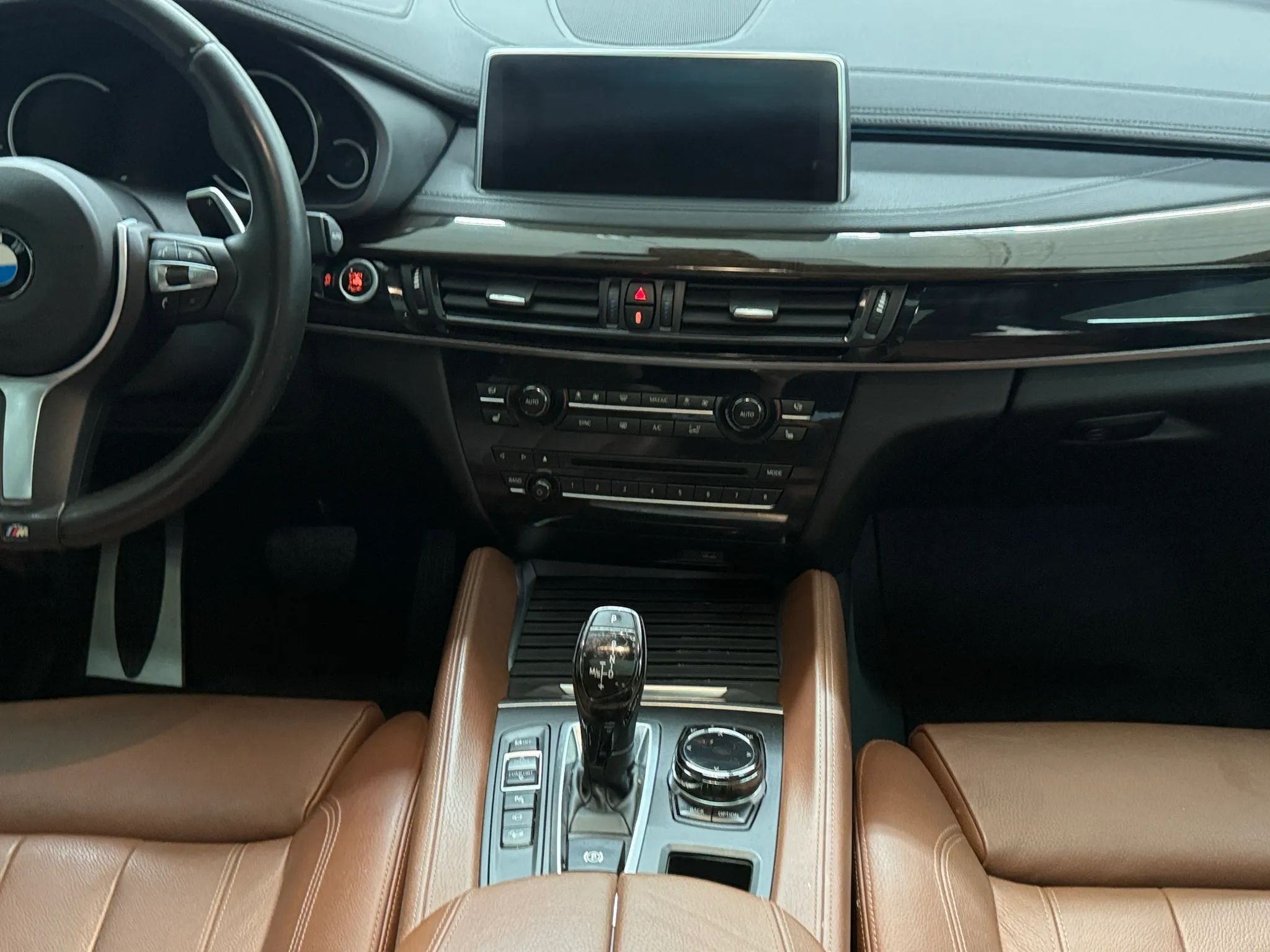 2017 BMW X6 xDrive50i - Photo 10