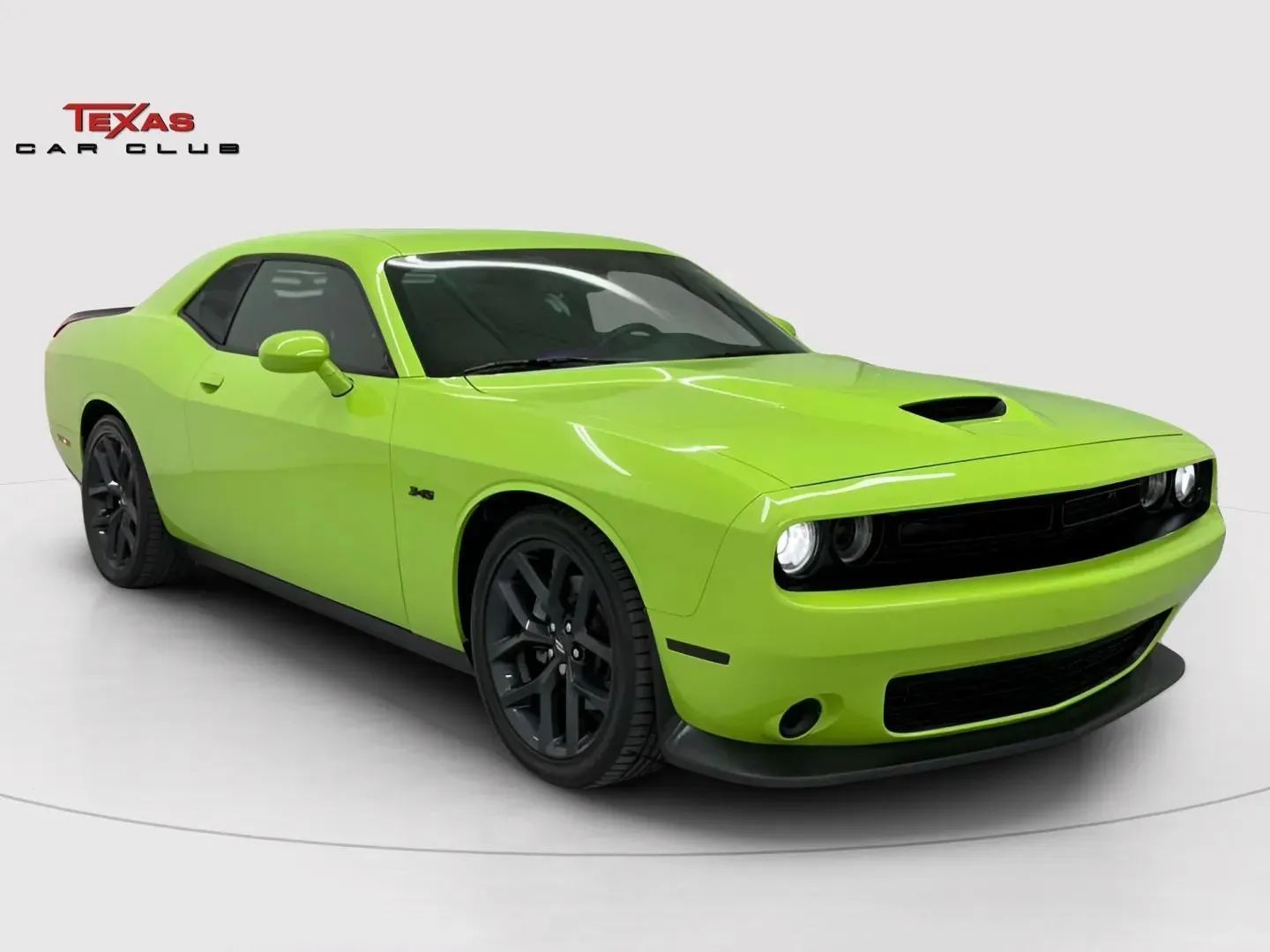 2023 Dodge Challenger R/T's photo