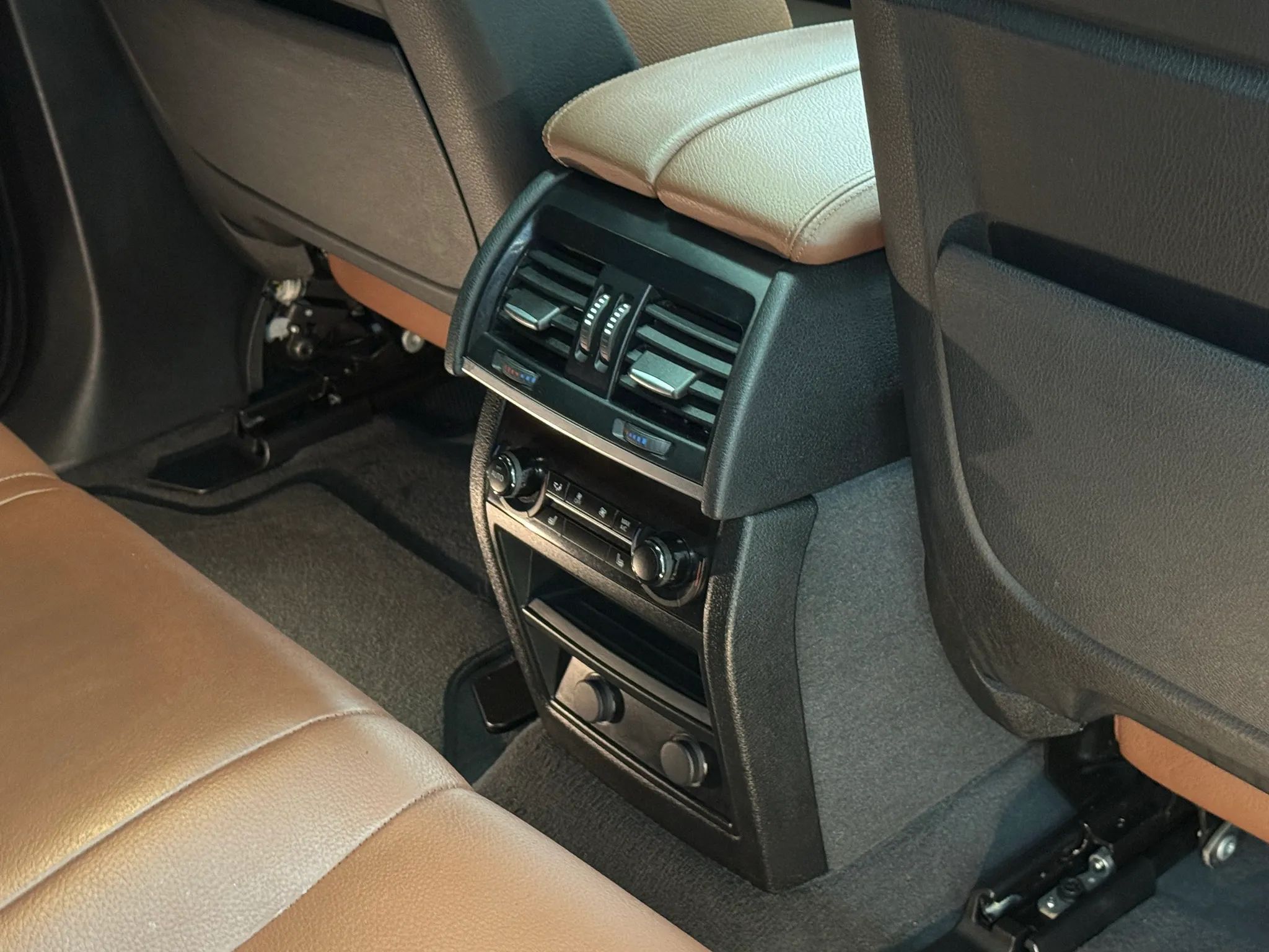 2017 BMW X6 xDrive50i - Photo 23