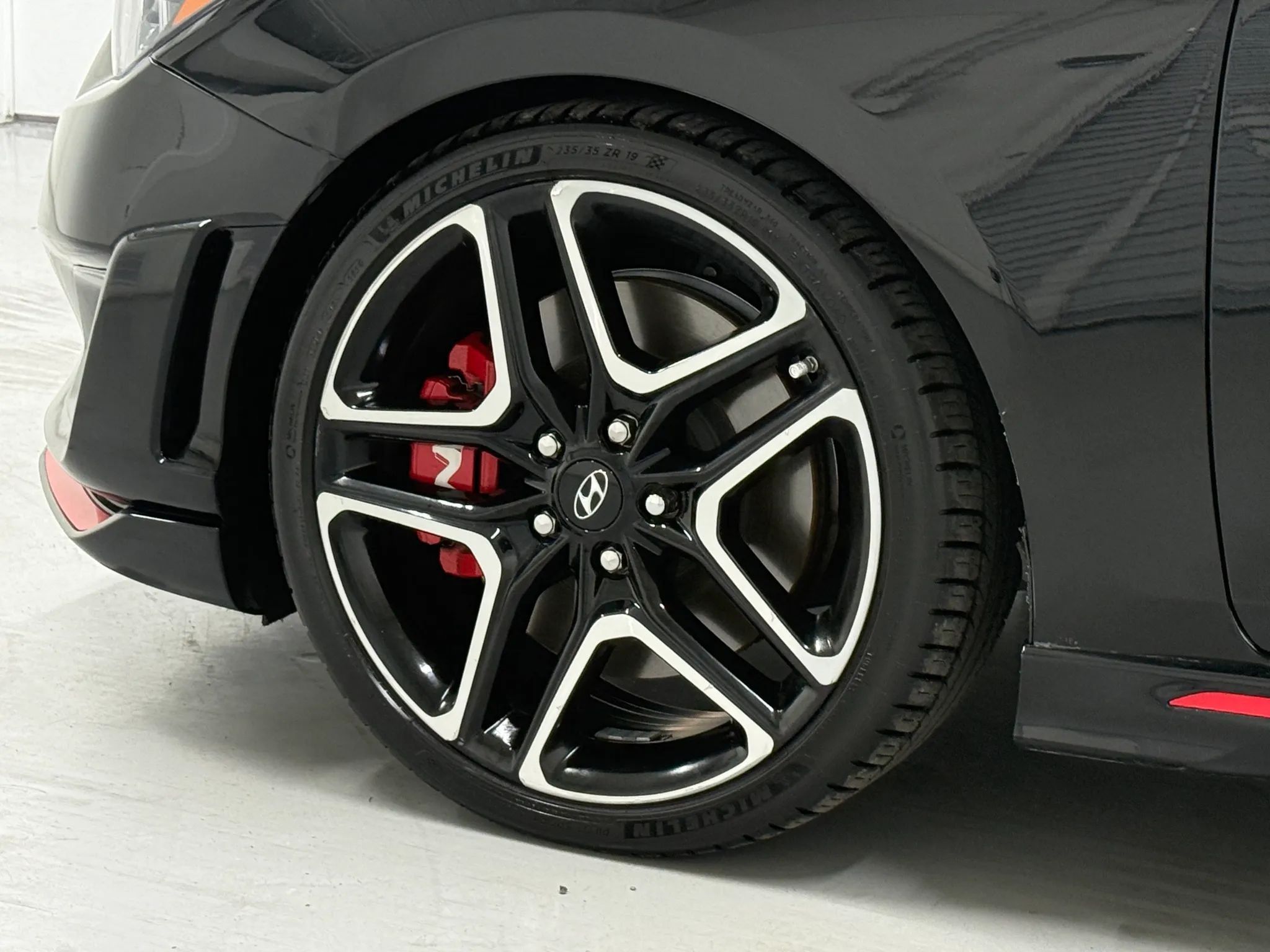 2022 Hyundai Veloster 29