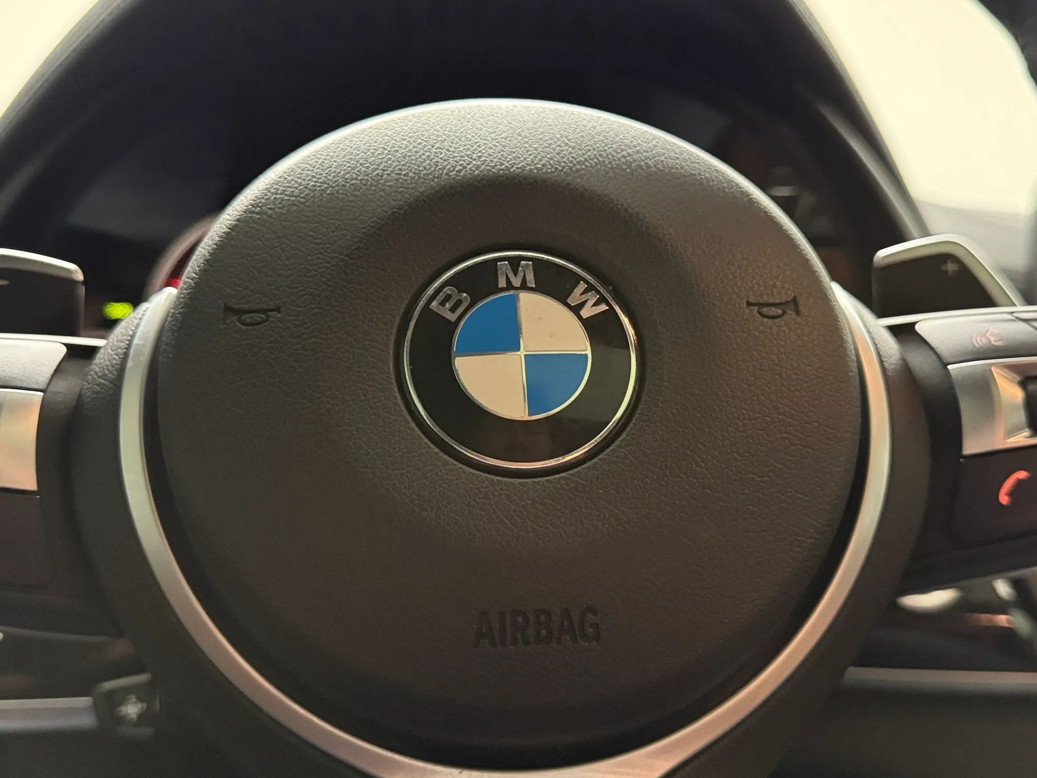 2017 BMW X6 xDrive50i - Photo 37