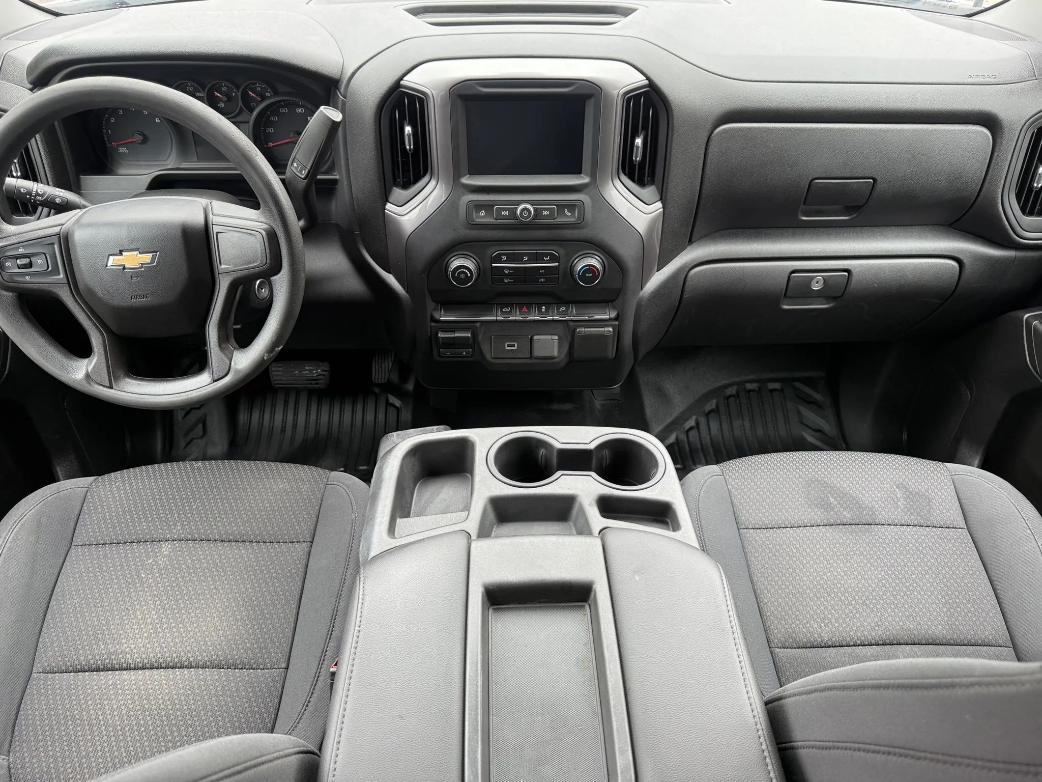 View vehicle photo 2