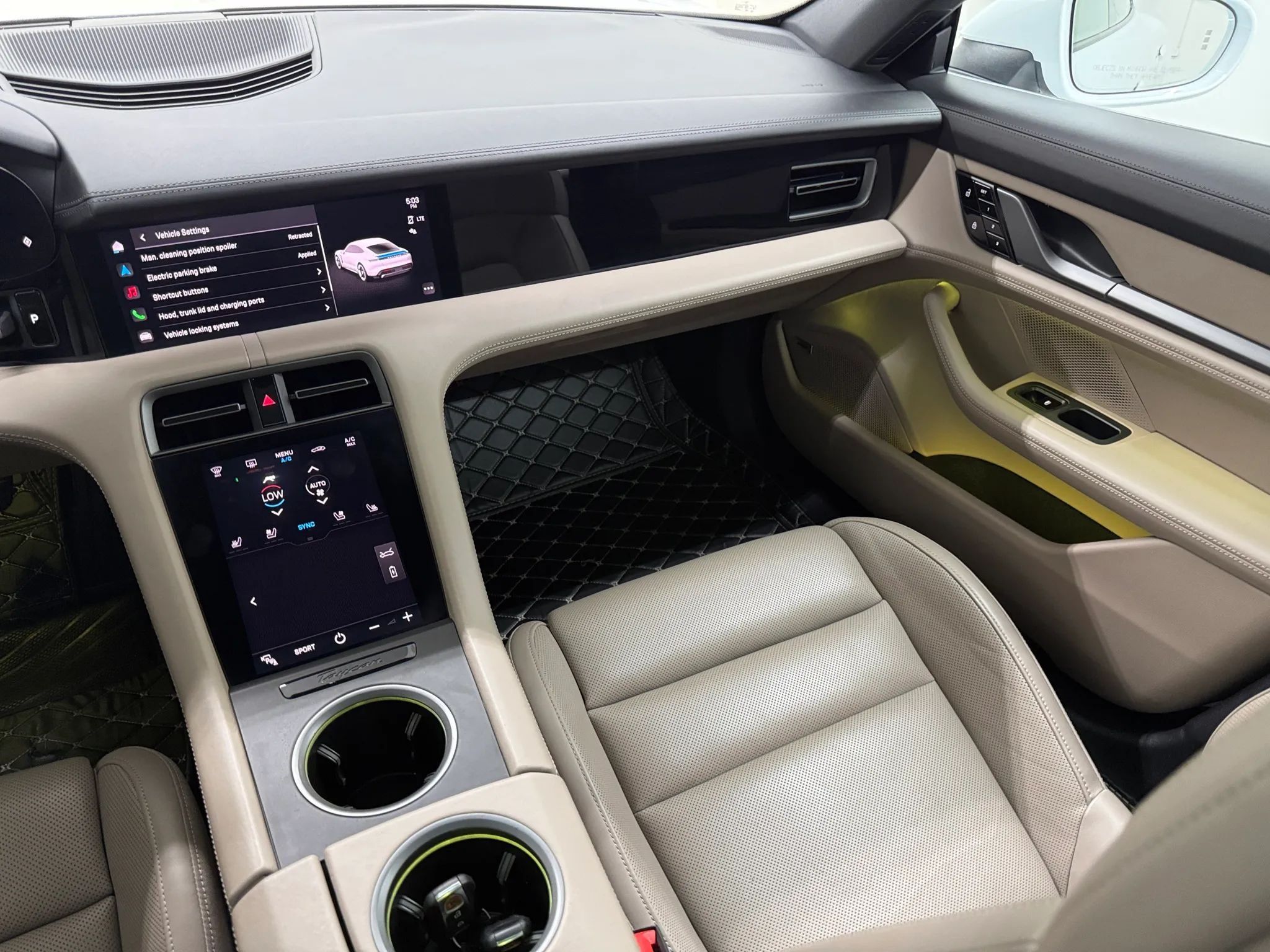 2021 Porsche Taycan 10
