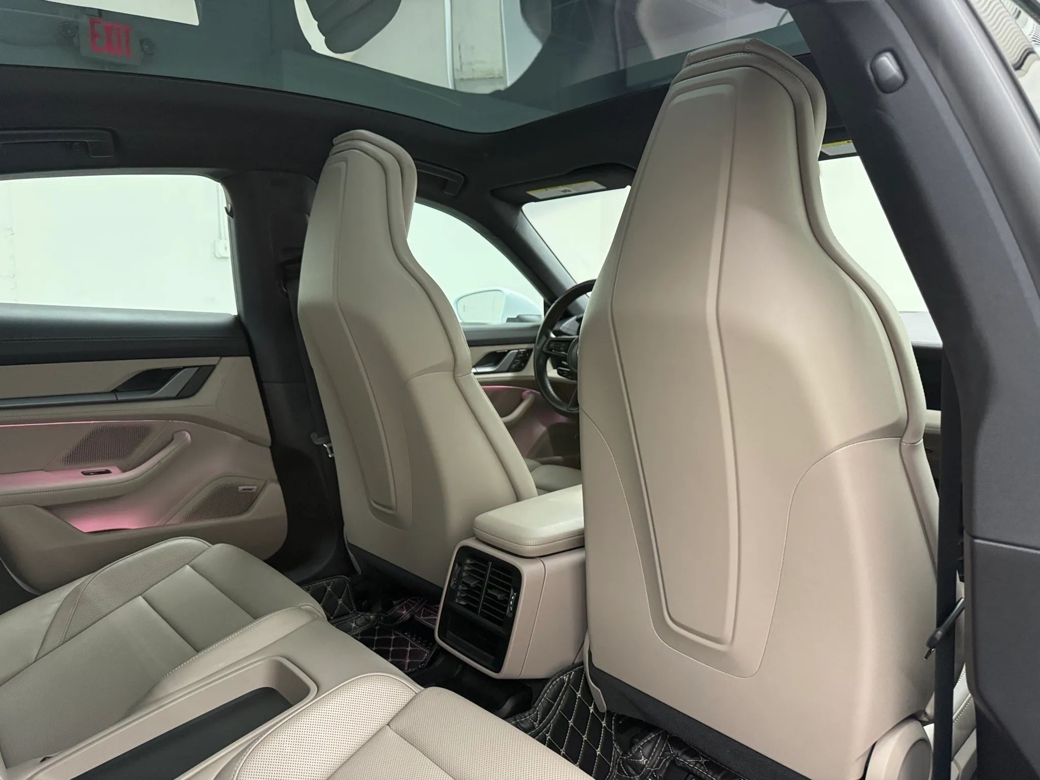 2021 Porsche Taycan 15