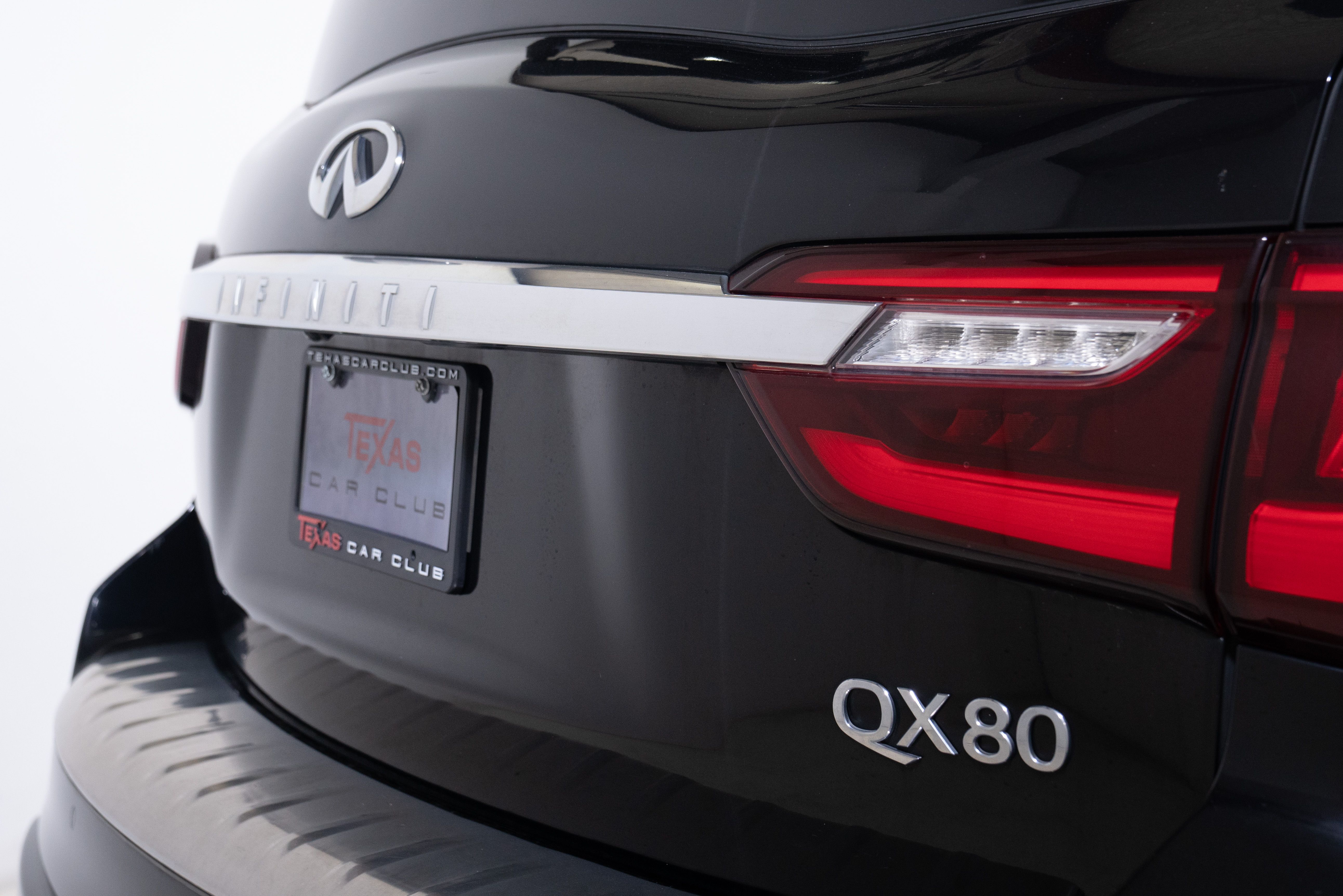 INFINITI QX80
