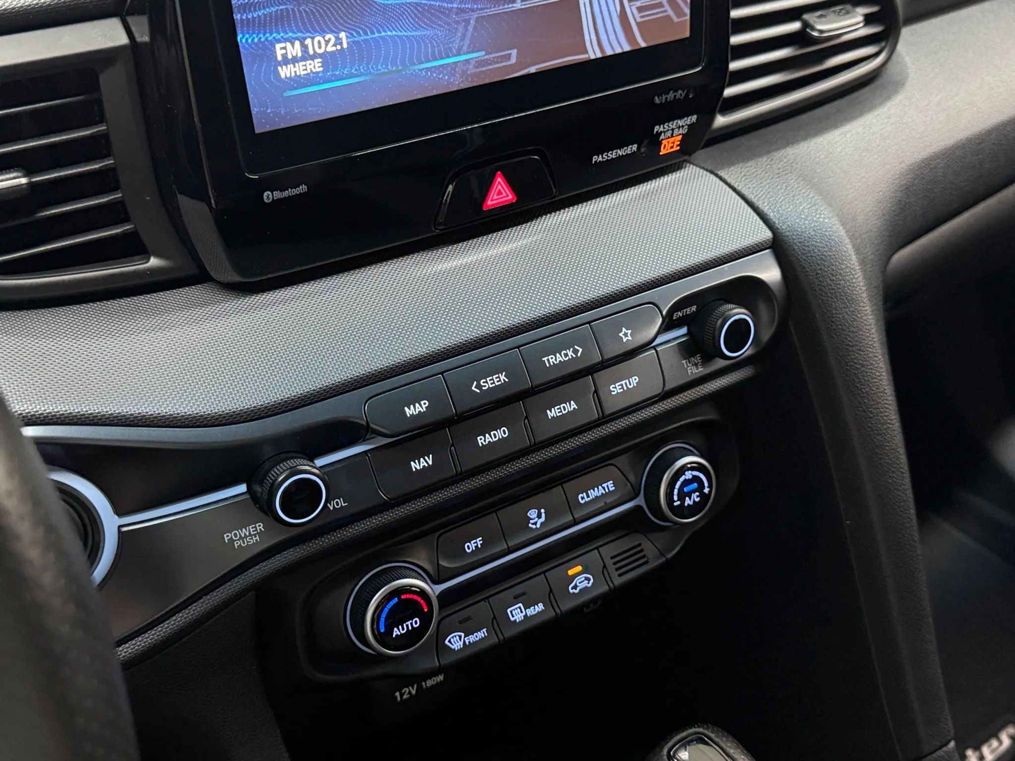 2022 Hyundai Veloster 36