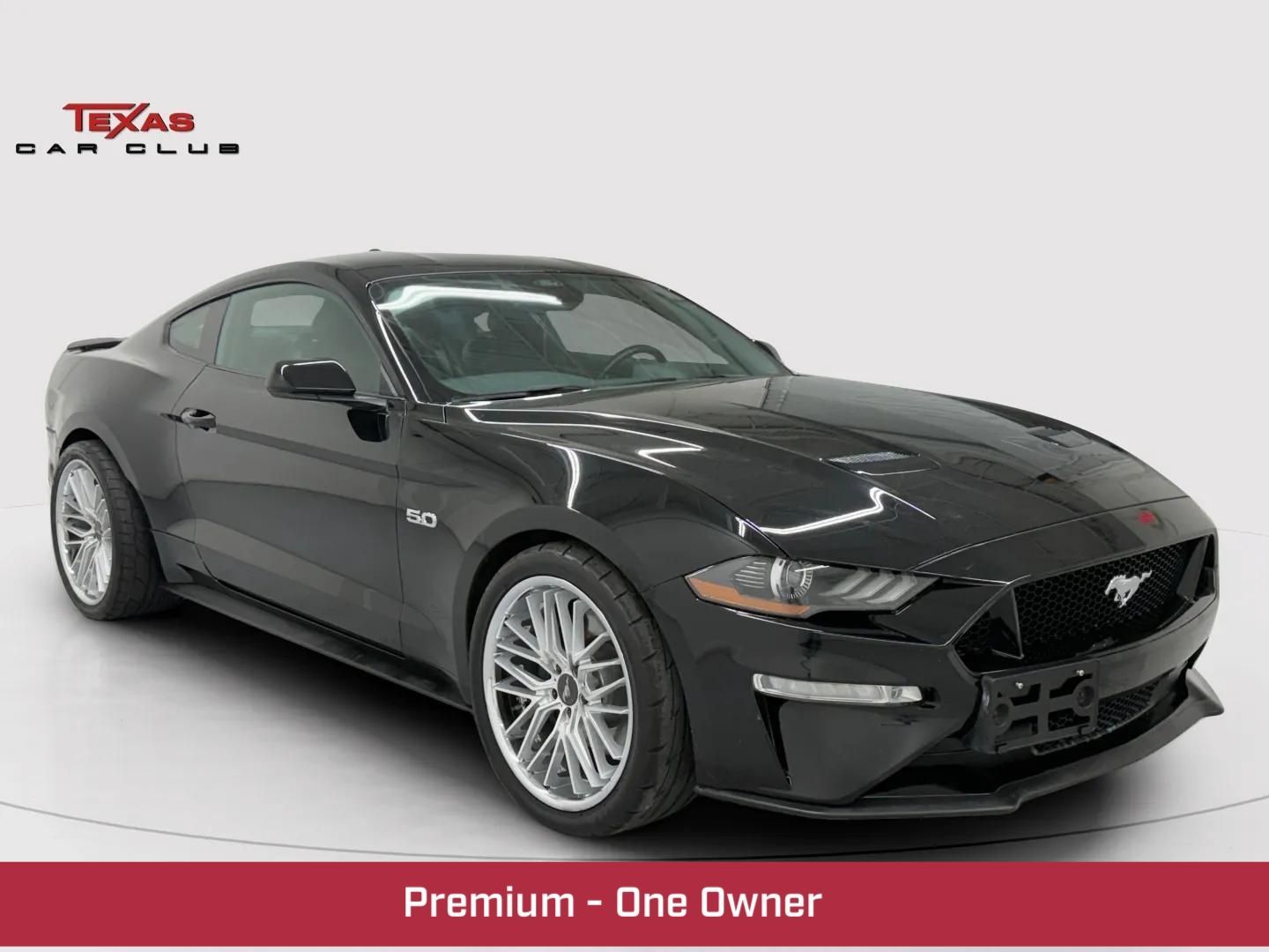 2021 Ford Mustang GT Coupe Premium's photo
