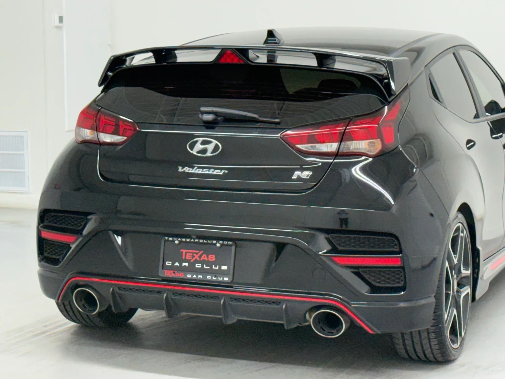 2022 Hyundai Veloster 39