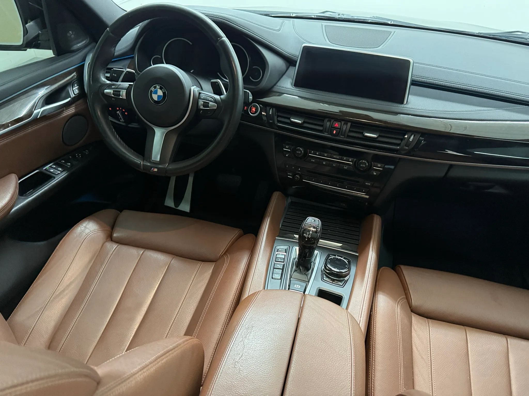 2017 BMW X6 xDrive50i - Photo 8