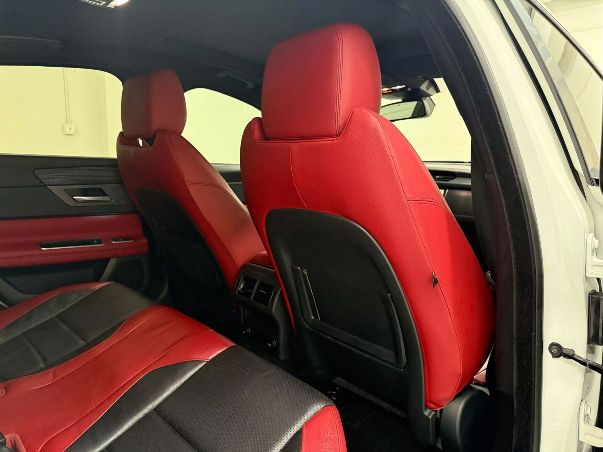 2018 Jaguar XF S - Photo 19