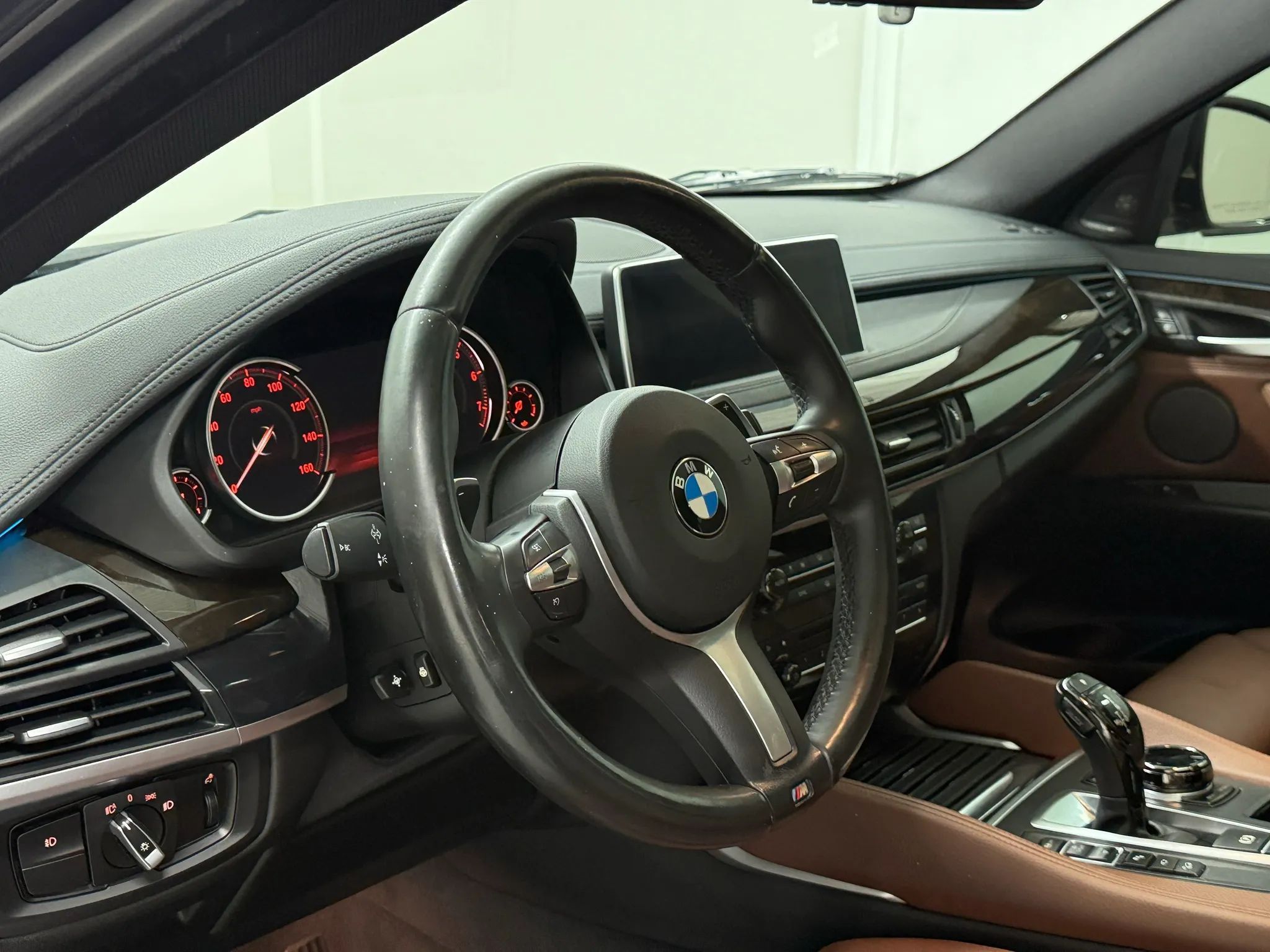 2017 BMW X6 xDrive50i - Photo 28