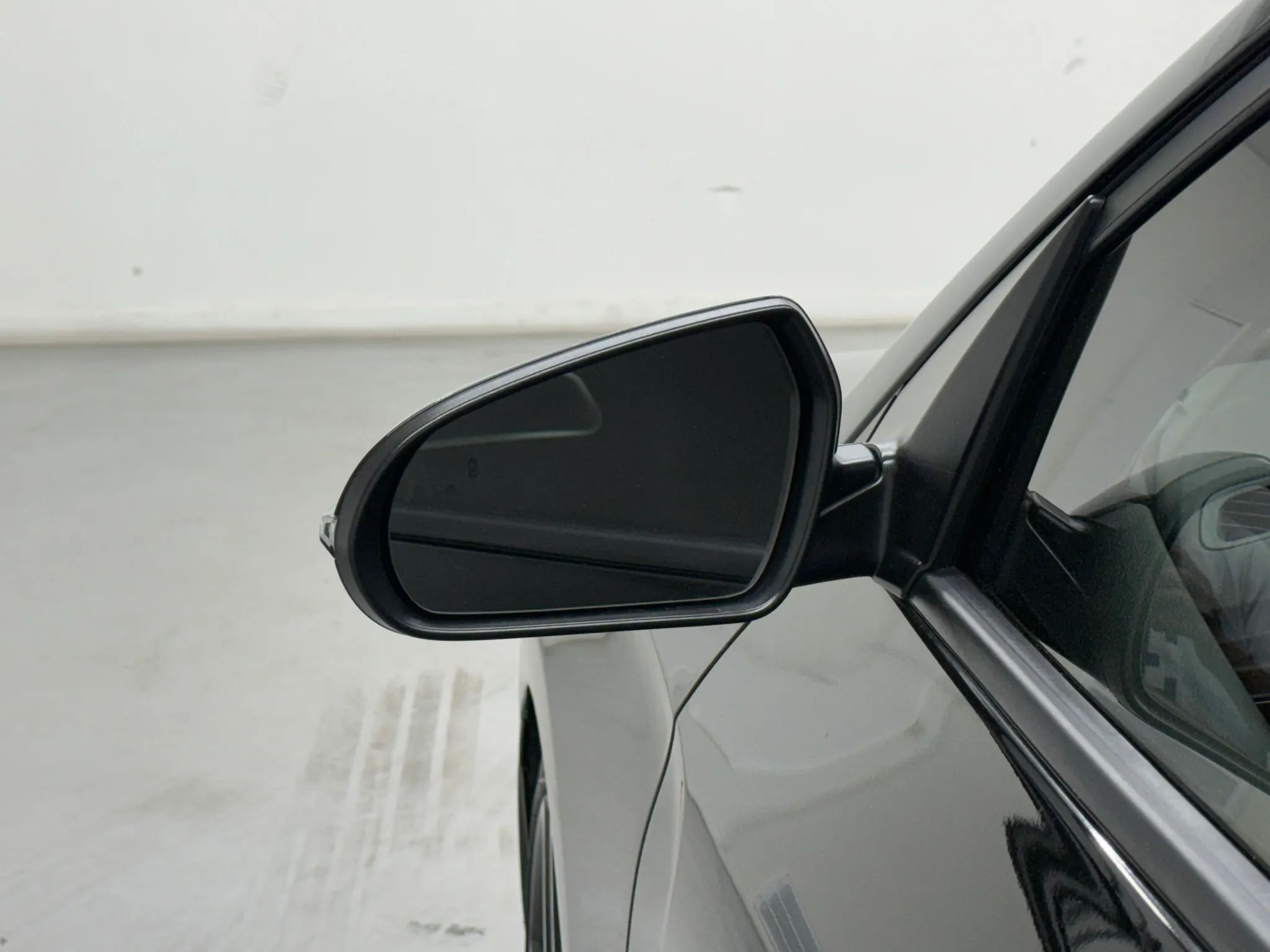 2022 Hyundai Veloster 28