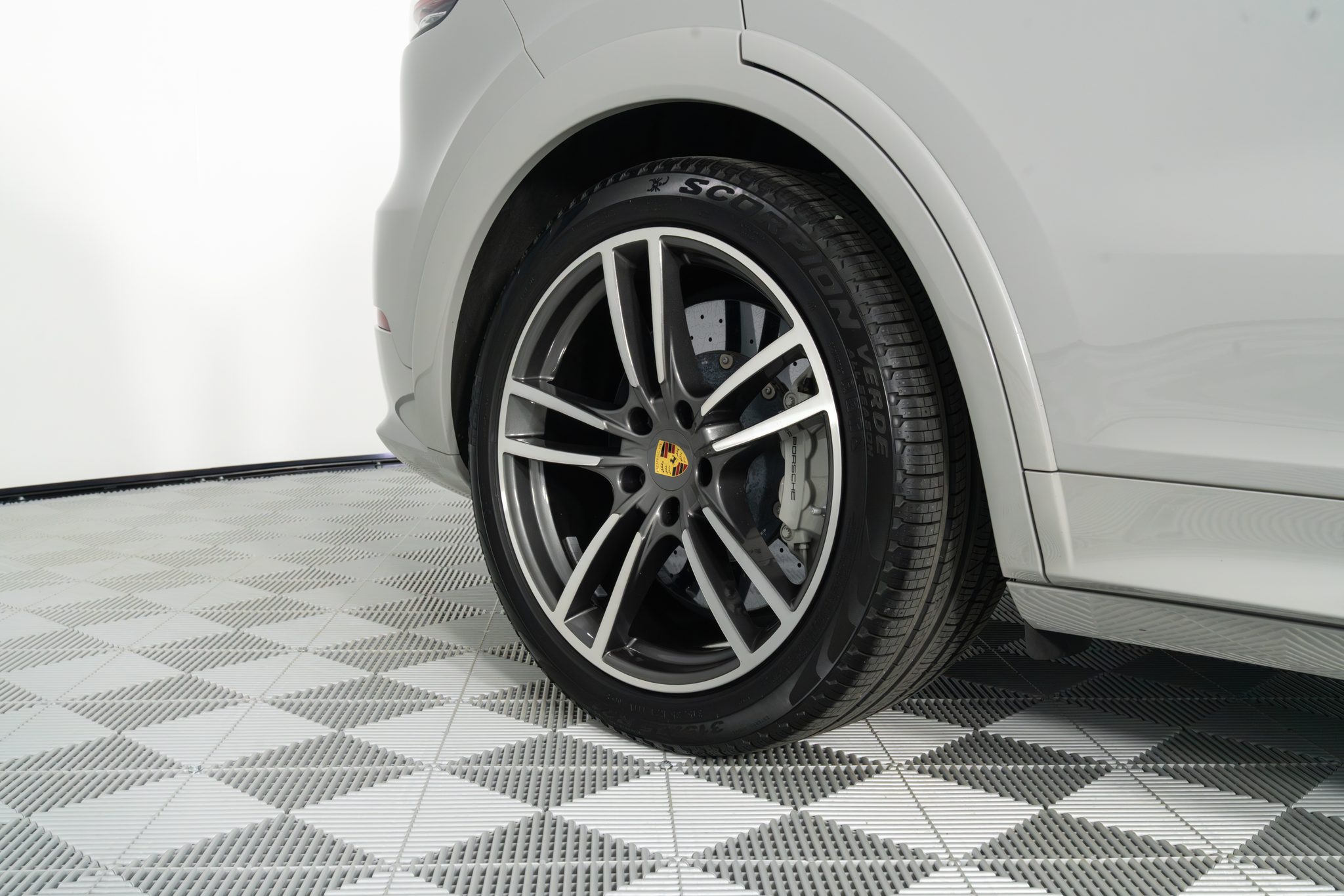 2022 Porsche Cayenne Turbo - Photo 26