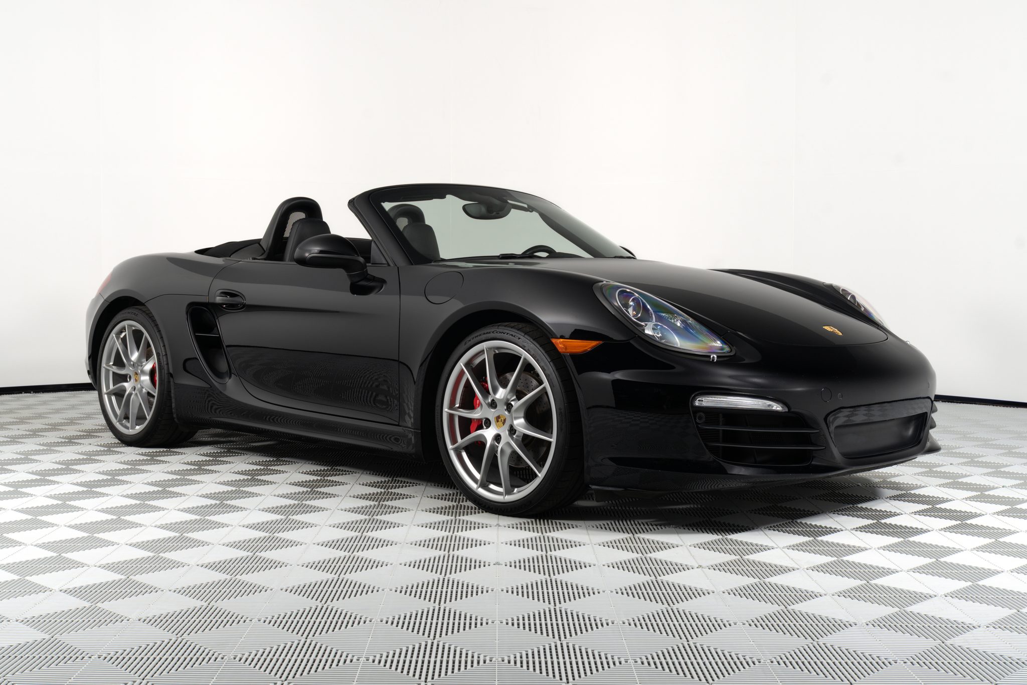 2015 Porsche Boxster Convertible Rear-Wheel Drive 6-Speed Manual Overdrive