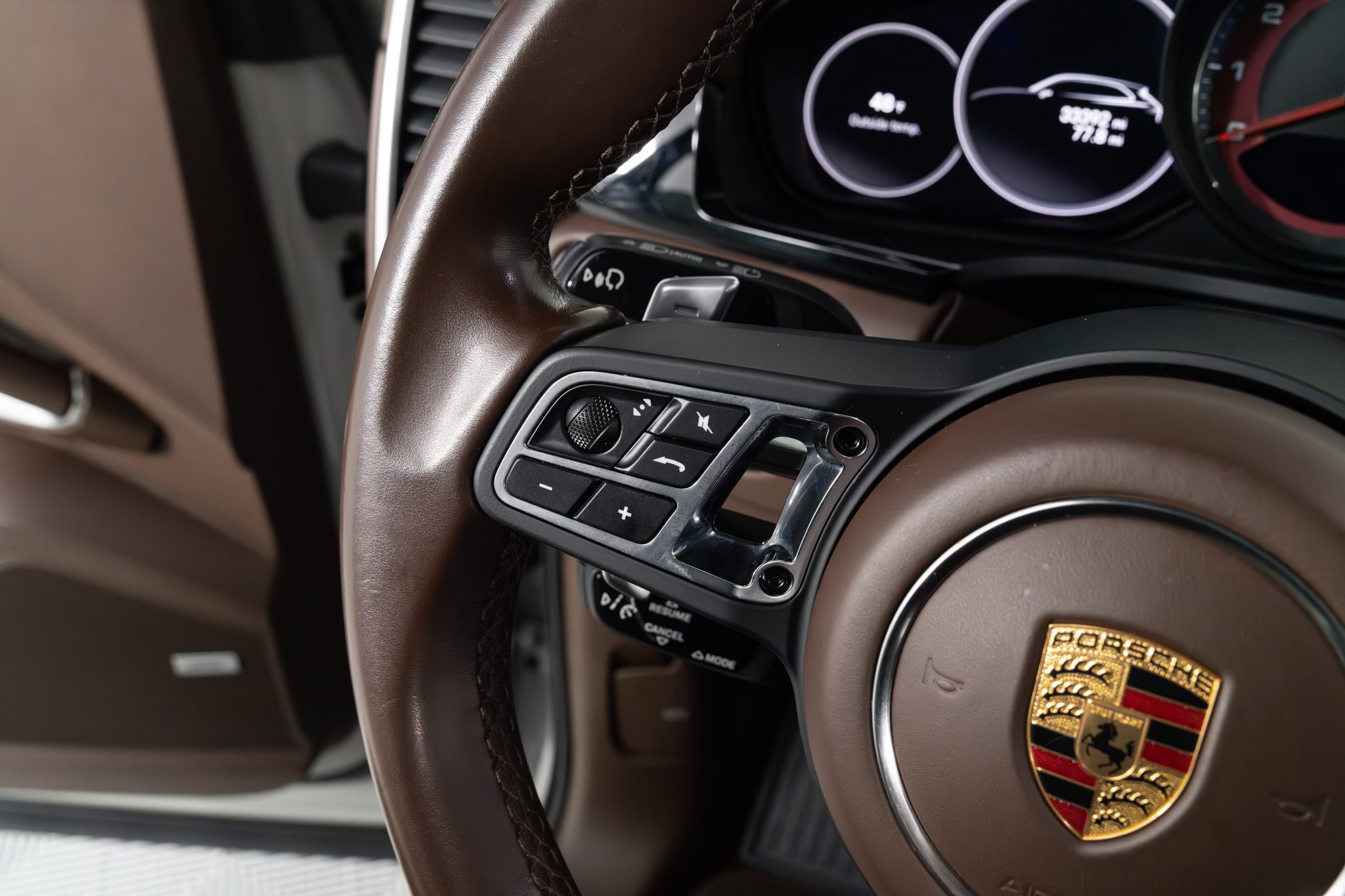 2022 Porsche Cayenne Turbo - Photo 39